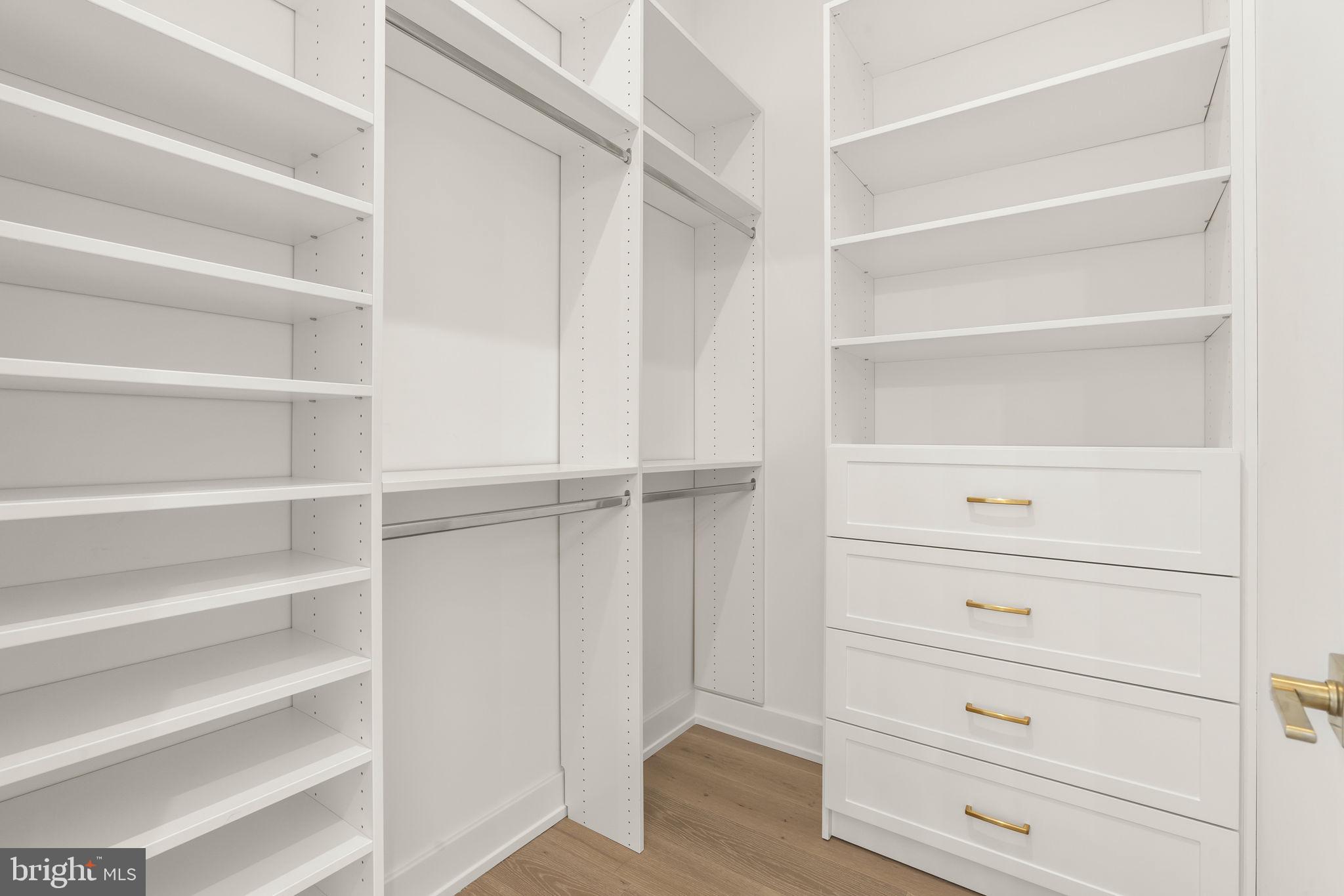 WHITMAN - Residential