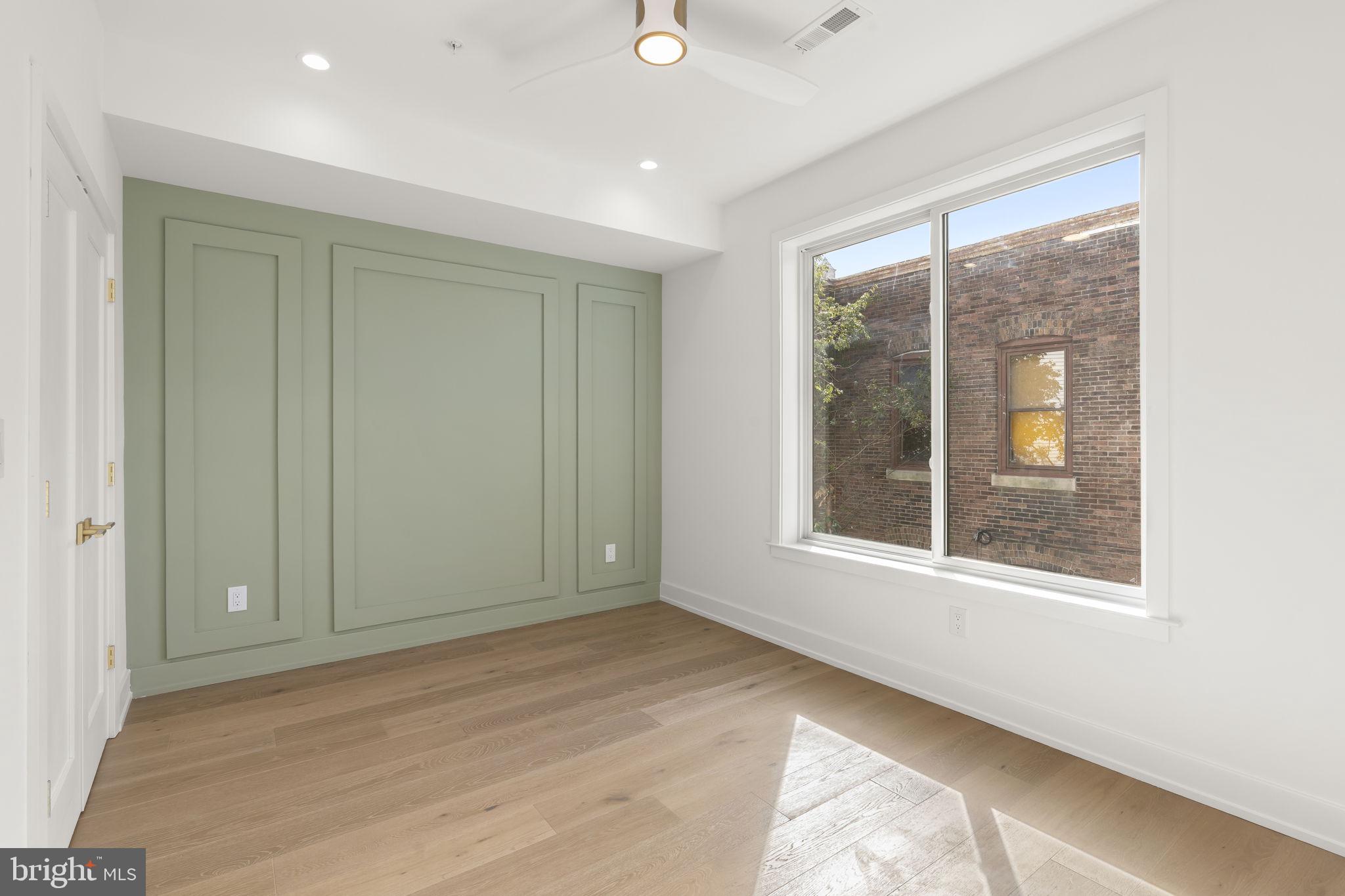 WHITMAN - Residential