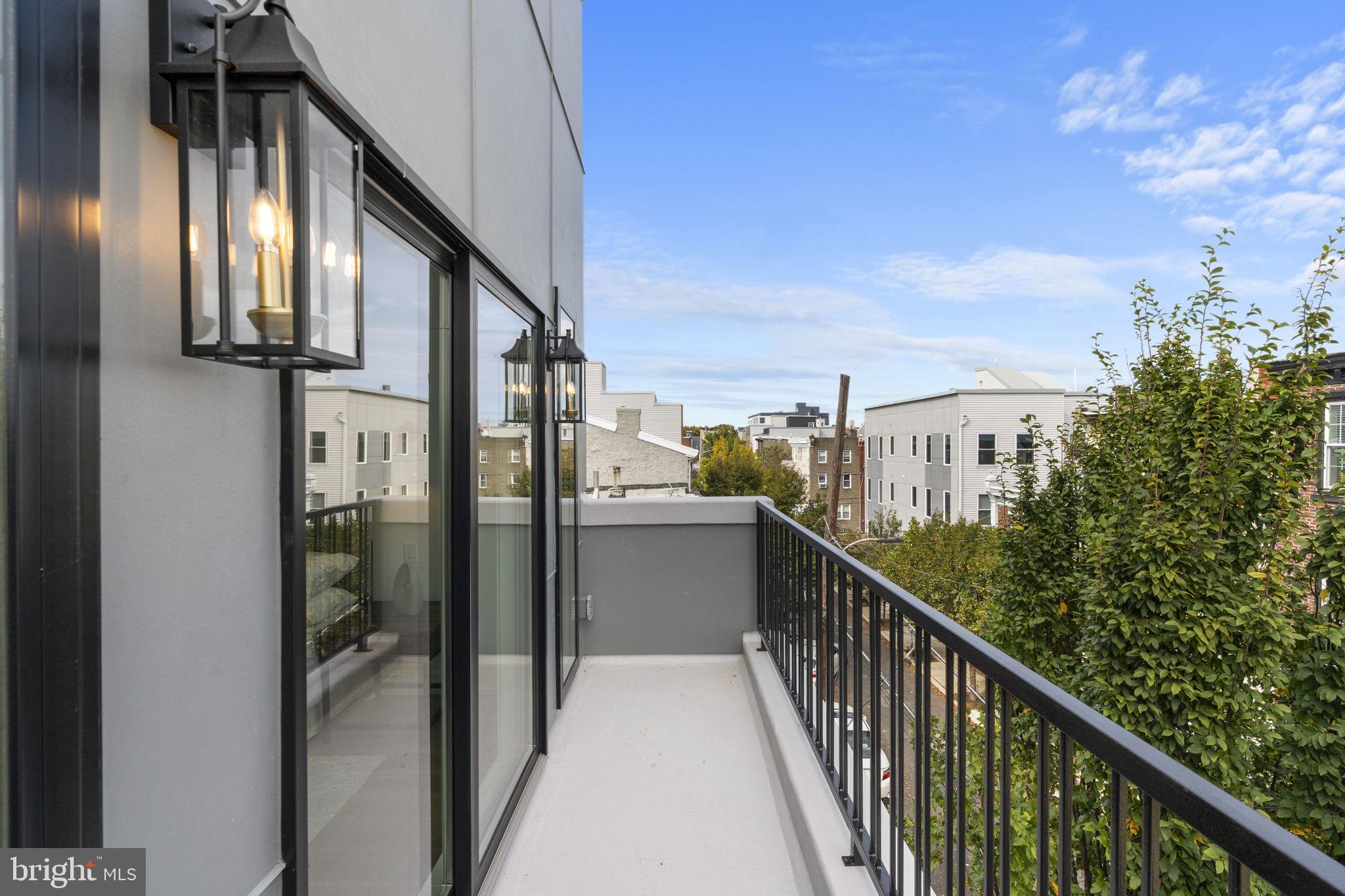 WHITMAN - Residential