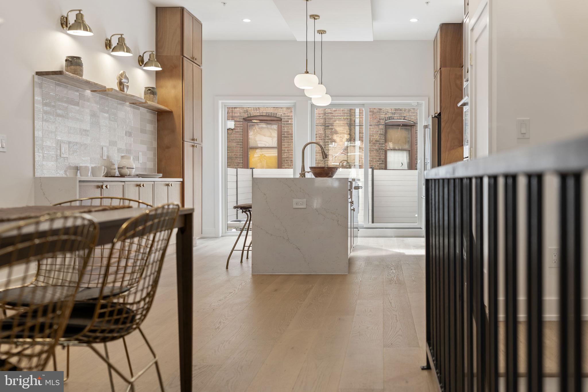 WHITMAN - Residential