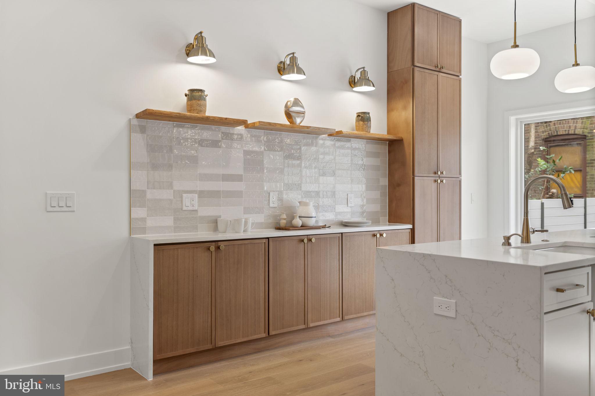 WHITMAN - Residential