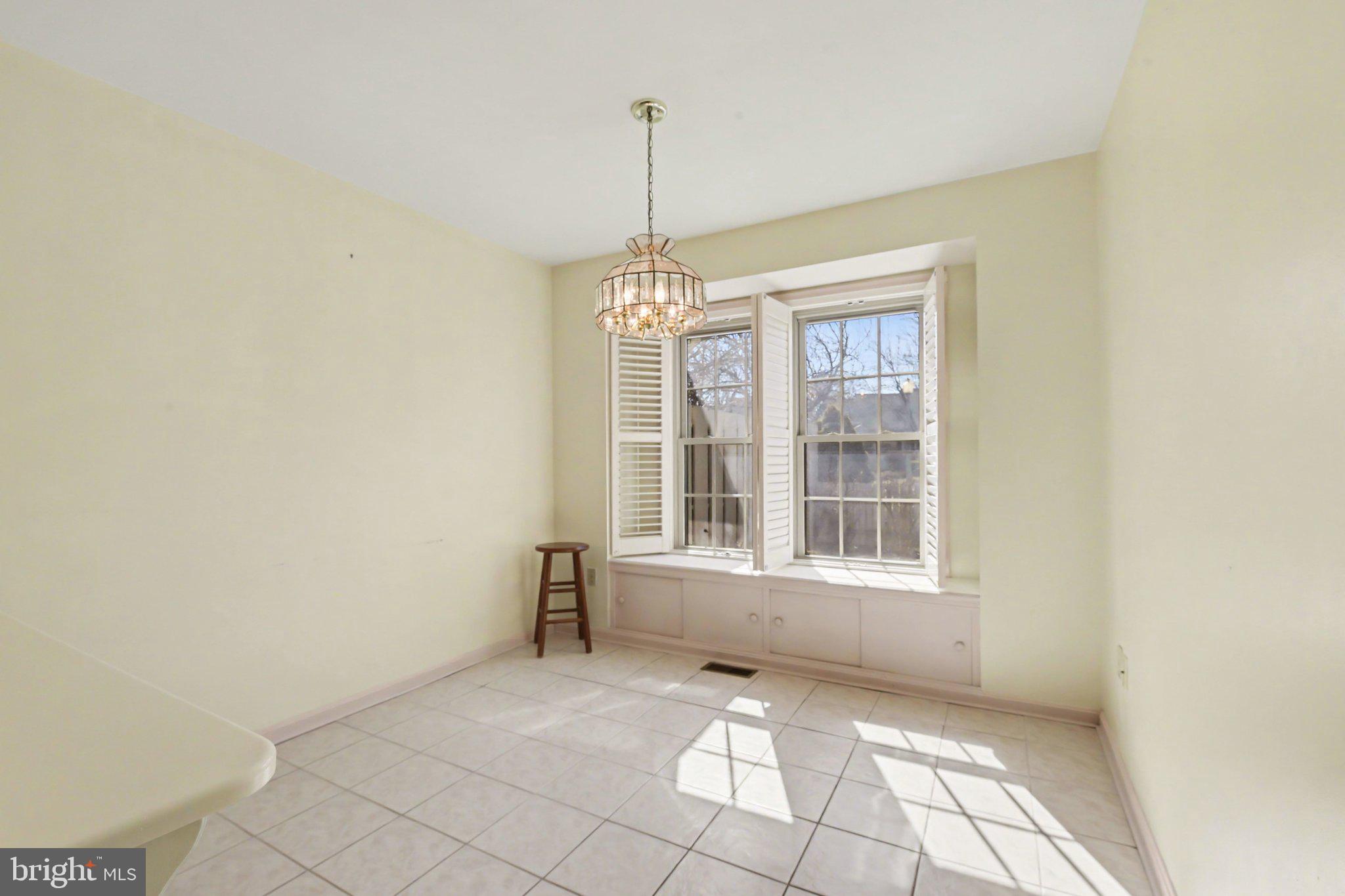 CAMBRIDGE COMMONS - Residential