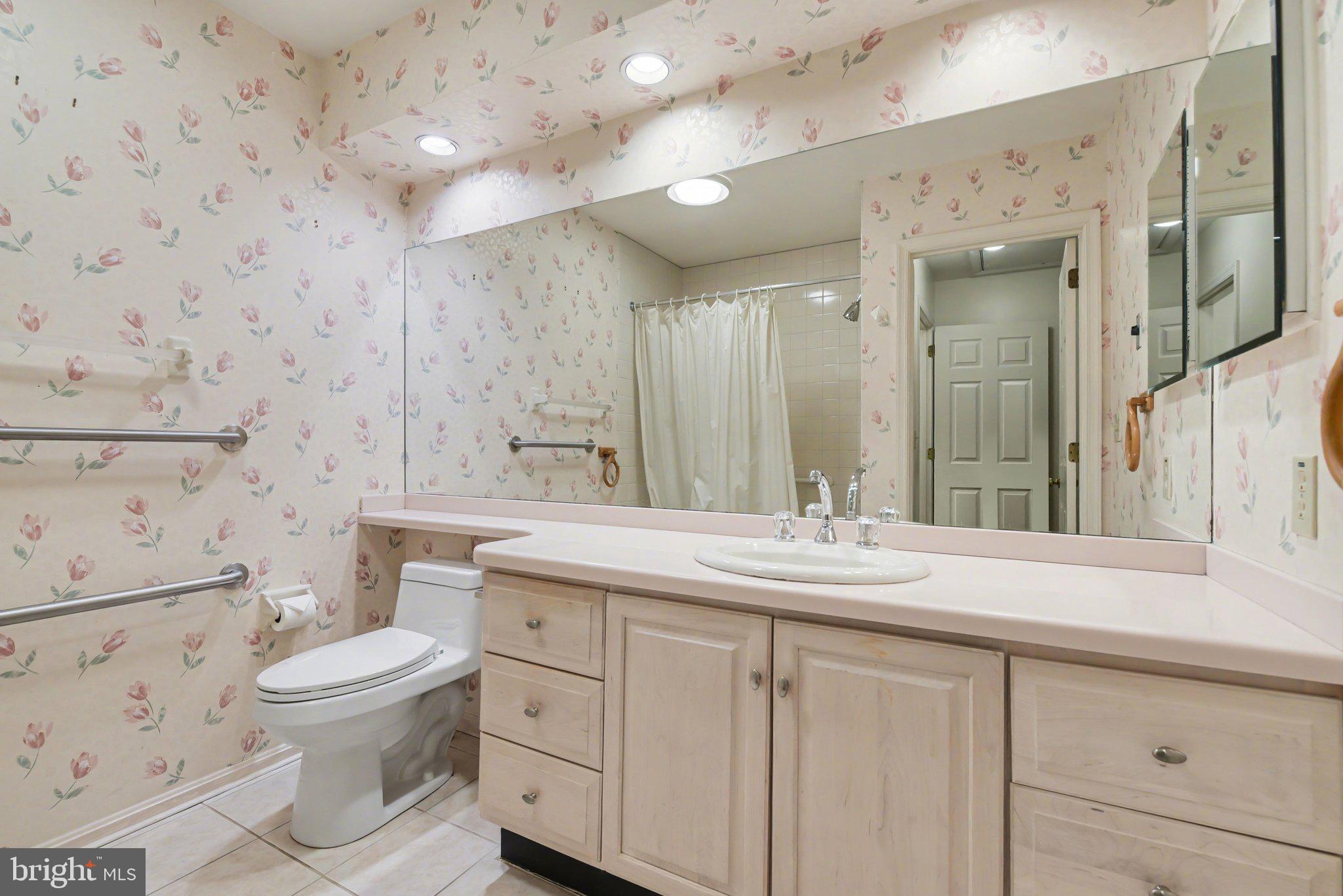 CAMBRIDGE COMMONS - Residential