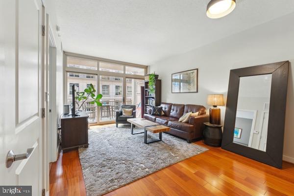 BALLSTON - Residential Lease