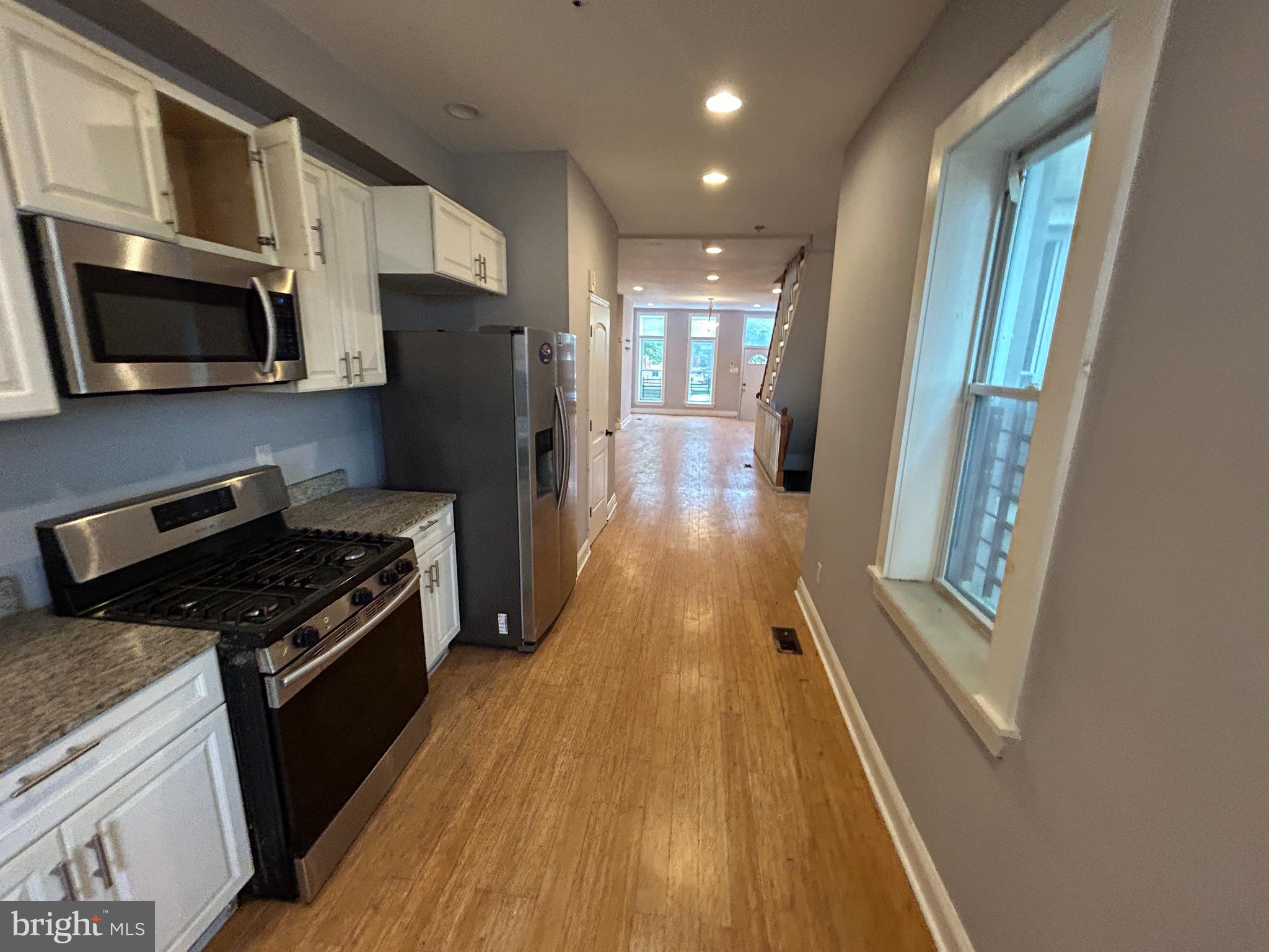 BROADWAY EAST - Residential