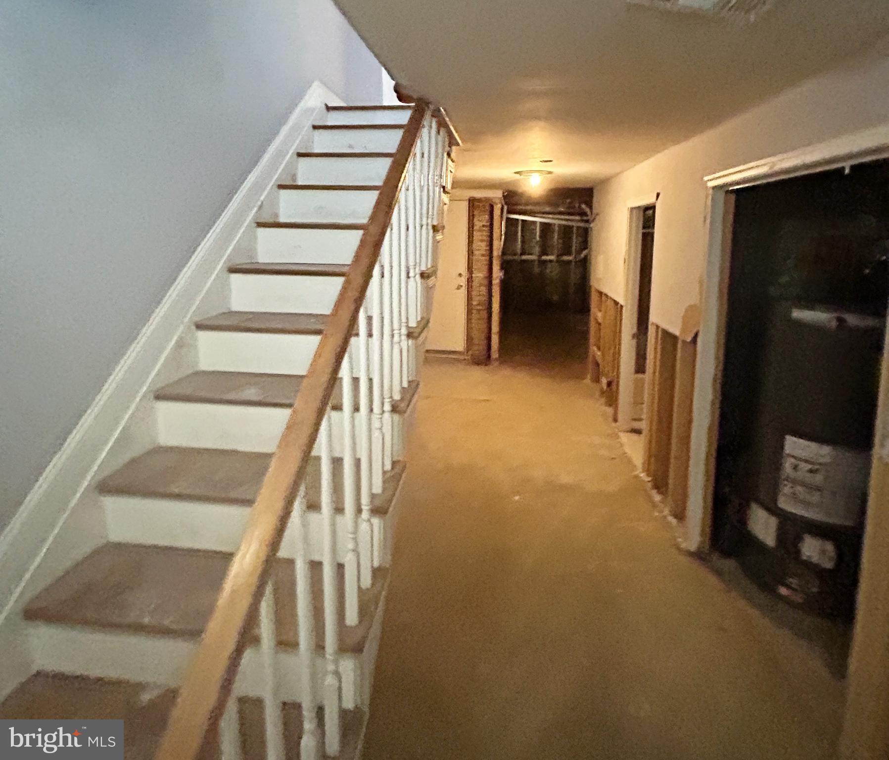 BROADWAY EAST - Residential