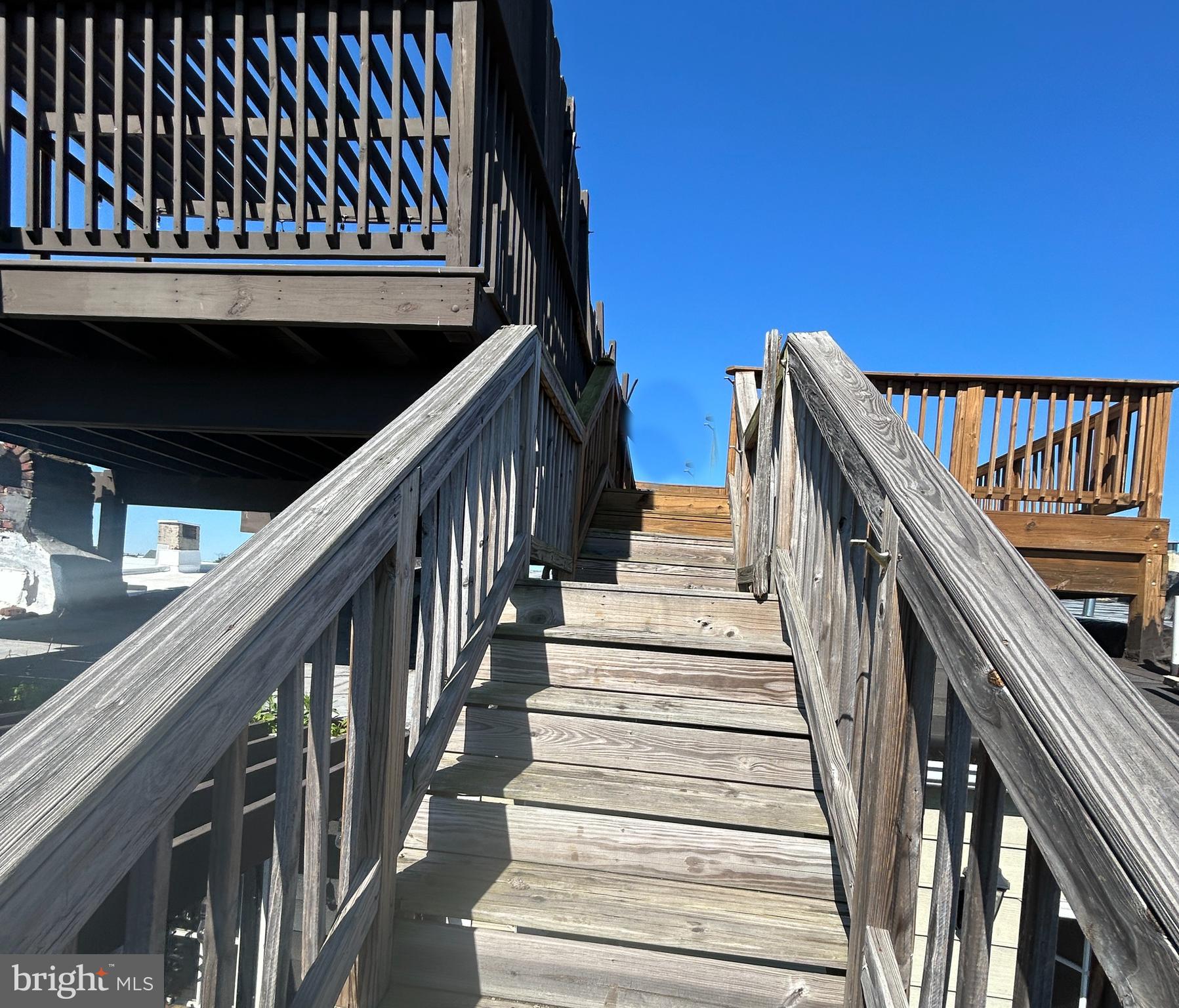 BROADWAY EAST - Residential