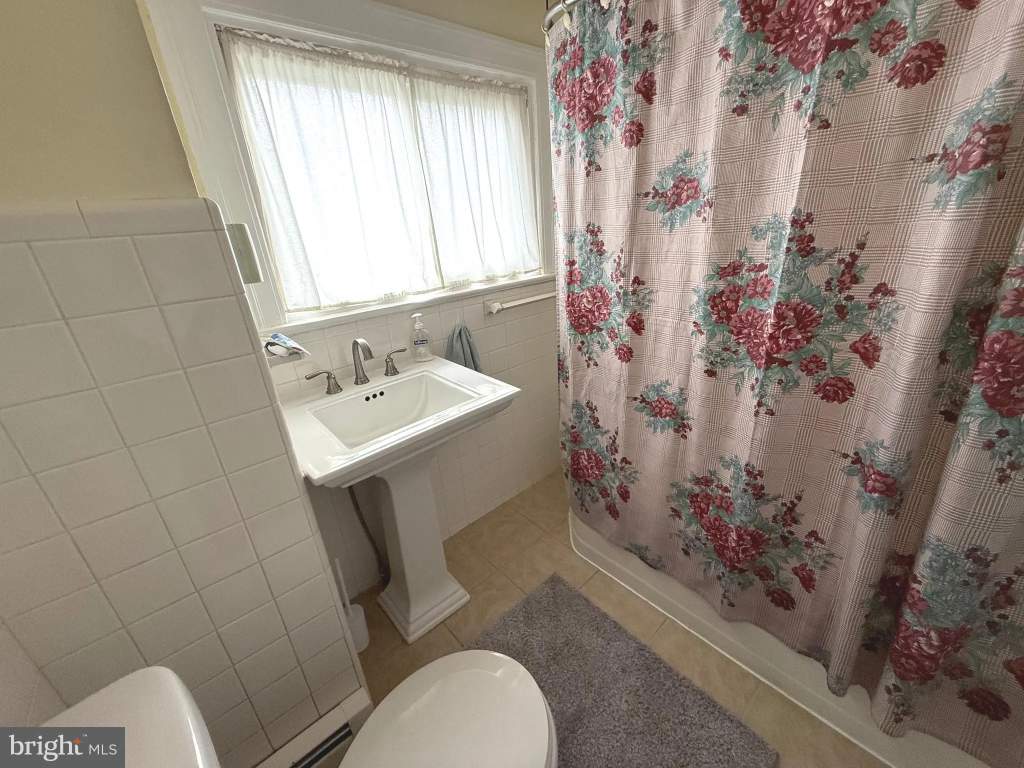 Woodbury, New Jersey 08096, United States, 6 Bedrooms Bedrooms, ,3 BathroomsBathrooms,Residential,Active,147703