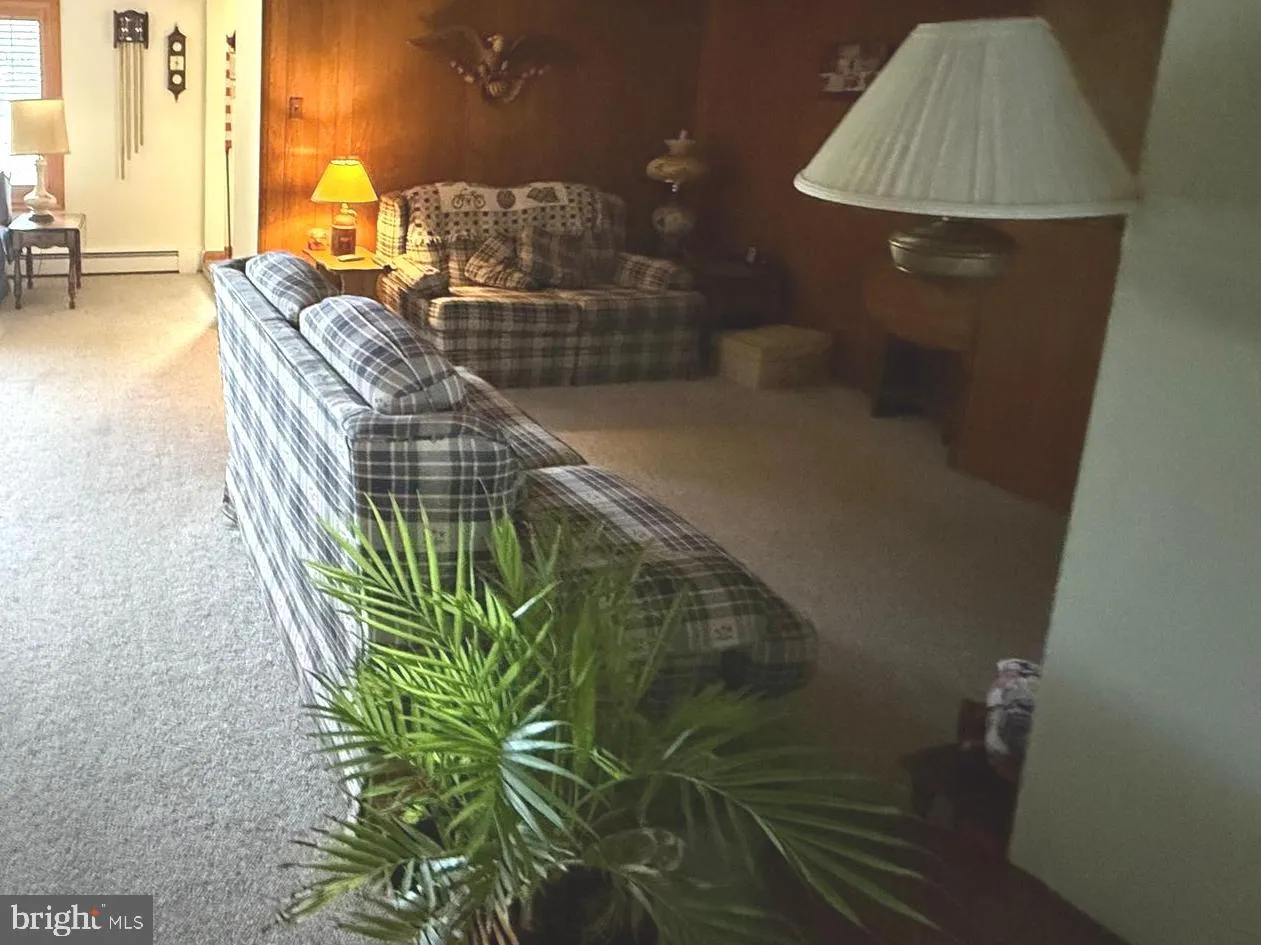 Woodbury, New Jersey 08096, United States, 6 Bedrooms Bedrooms, ,3 BathroomsBathrooms,Residential,Active,147703