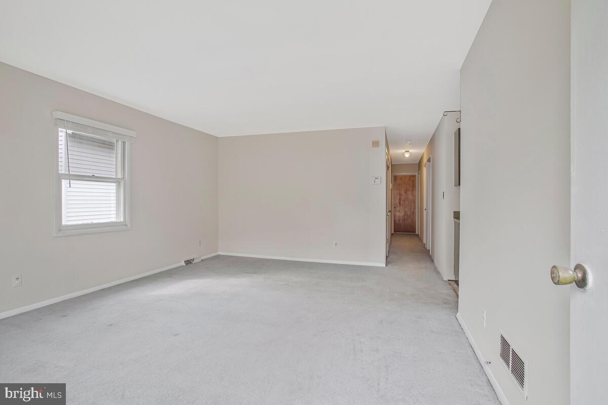 10122 GUILFORD ROAD