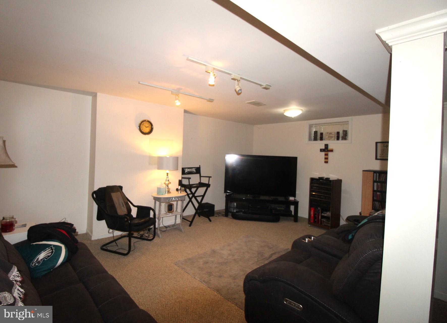 MADISON RIDGE - Residential