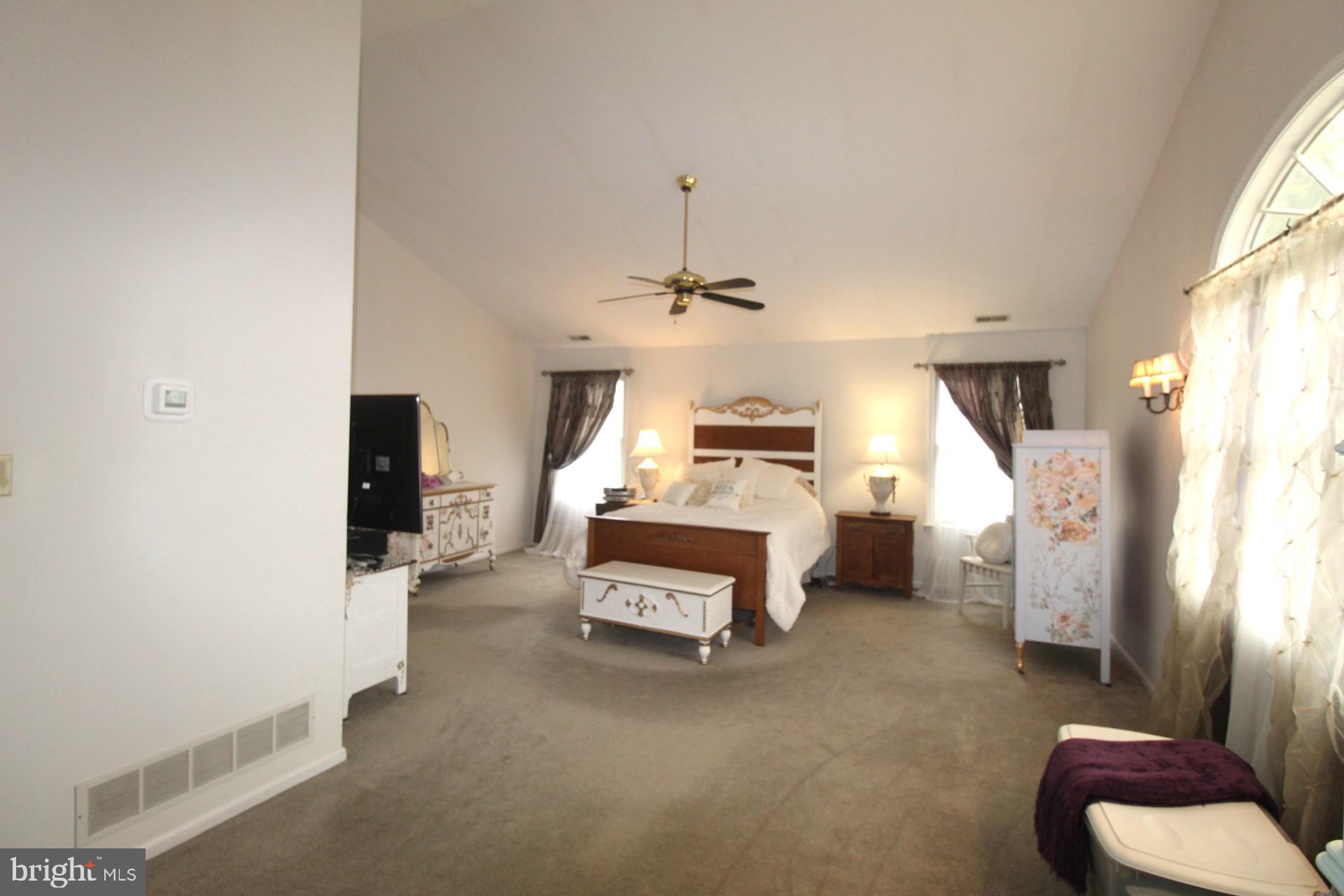 MADISON RIDGE - Residential