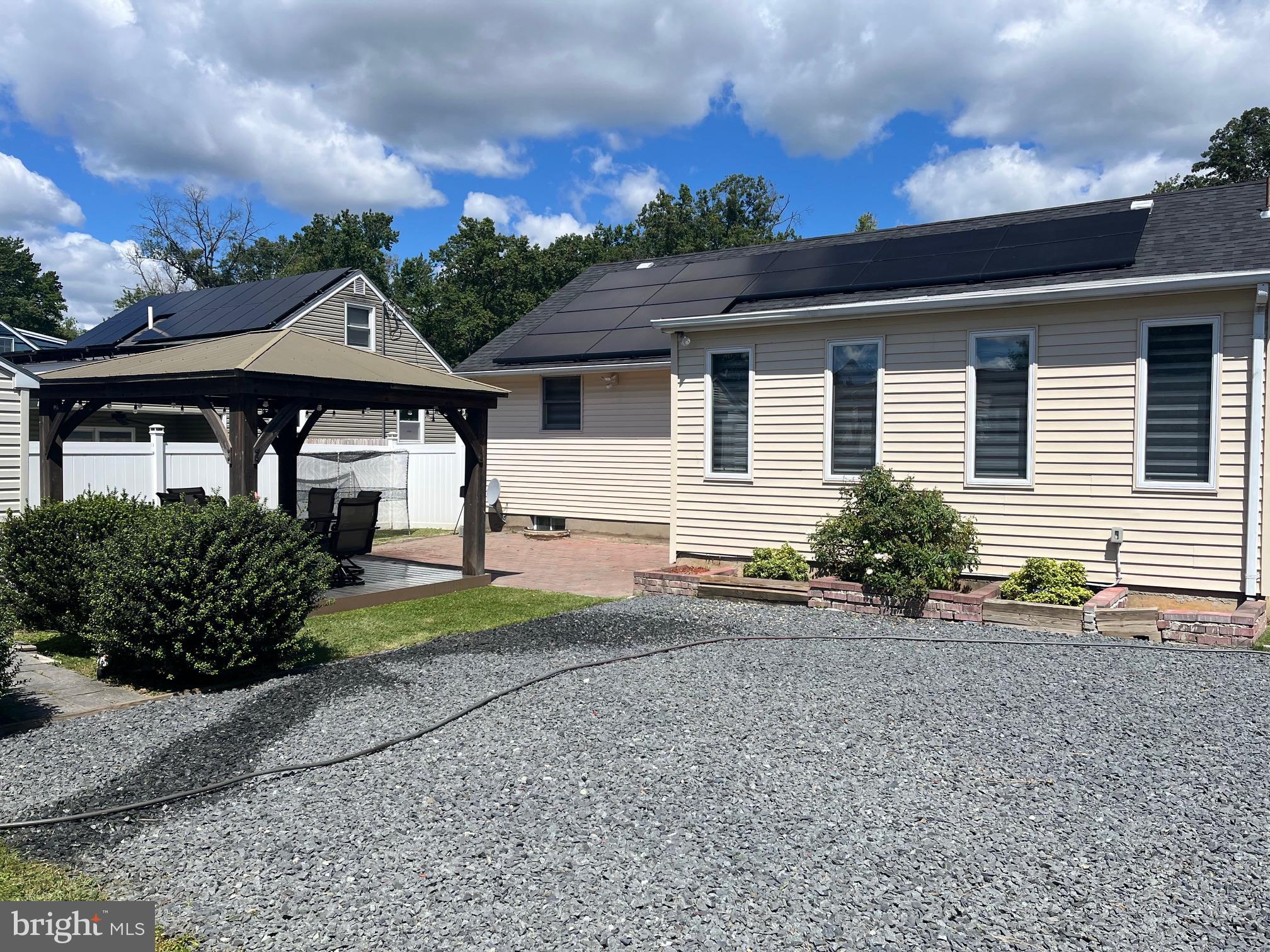 81 BERWYN PLACE