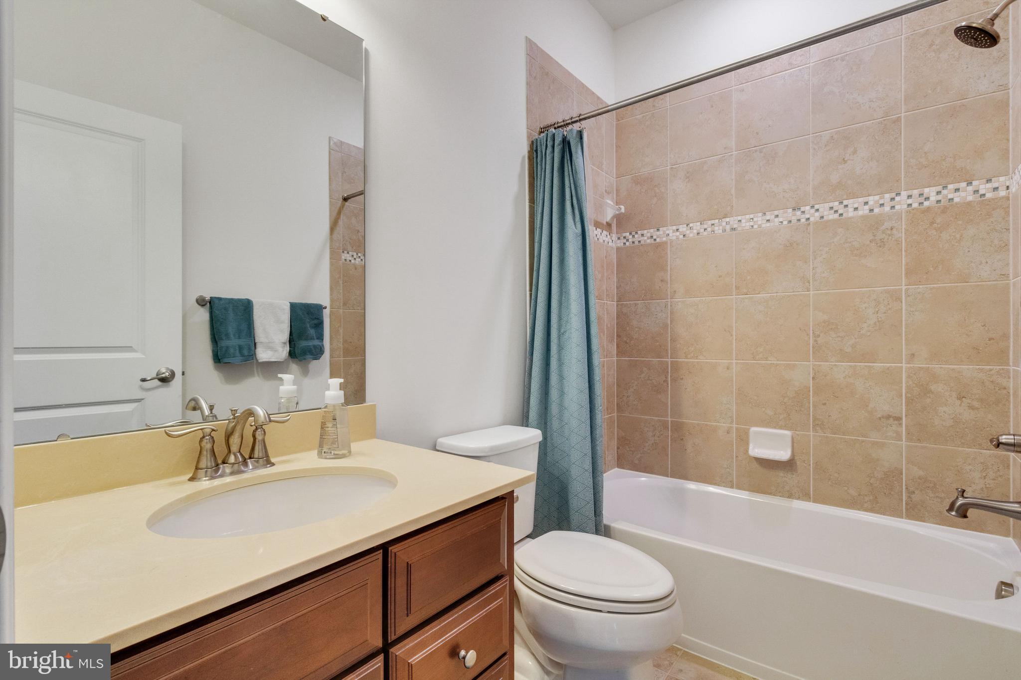 LAKE FREDERICK - Residential