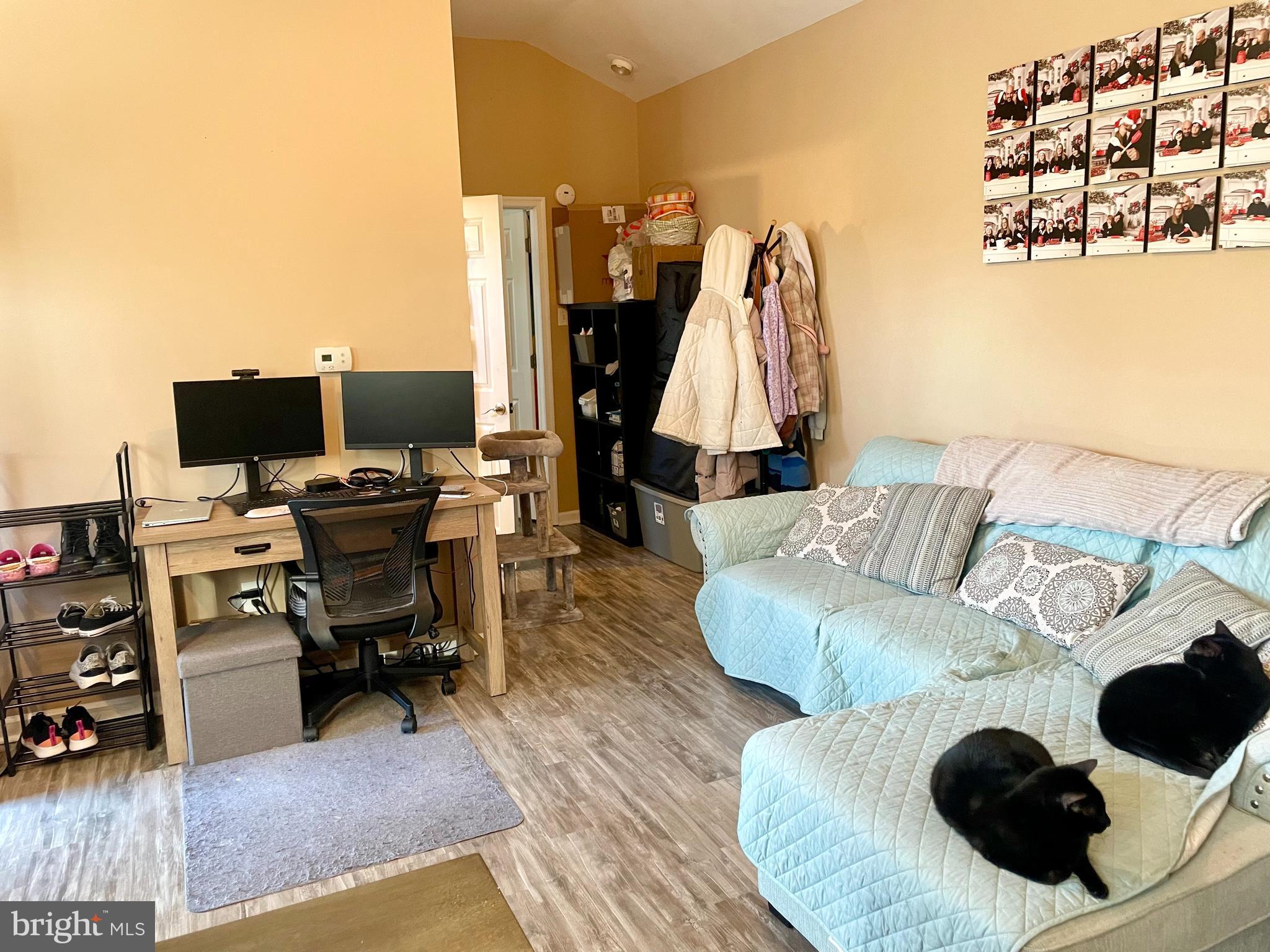 MARCONI PARK EAST - Residential Income