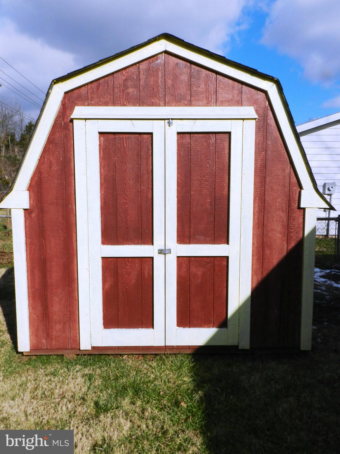 STERLING - Residential Lease