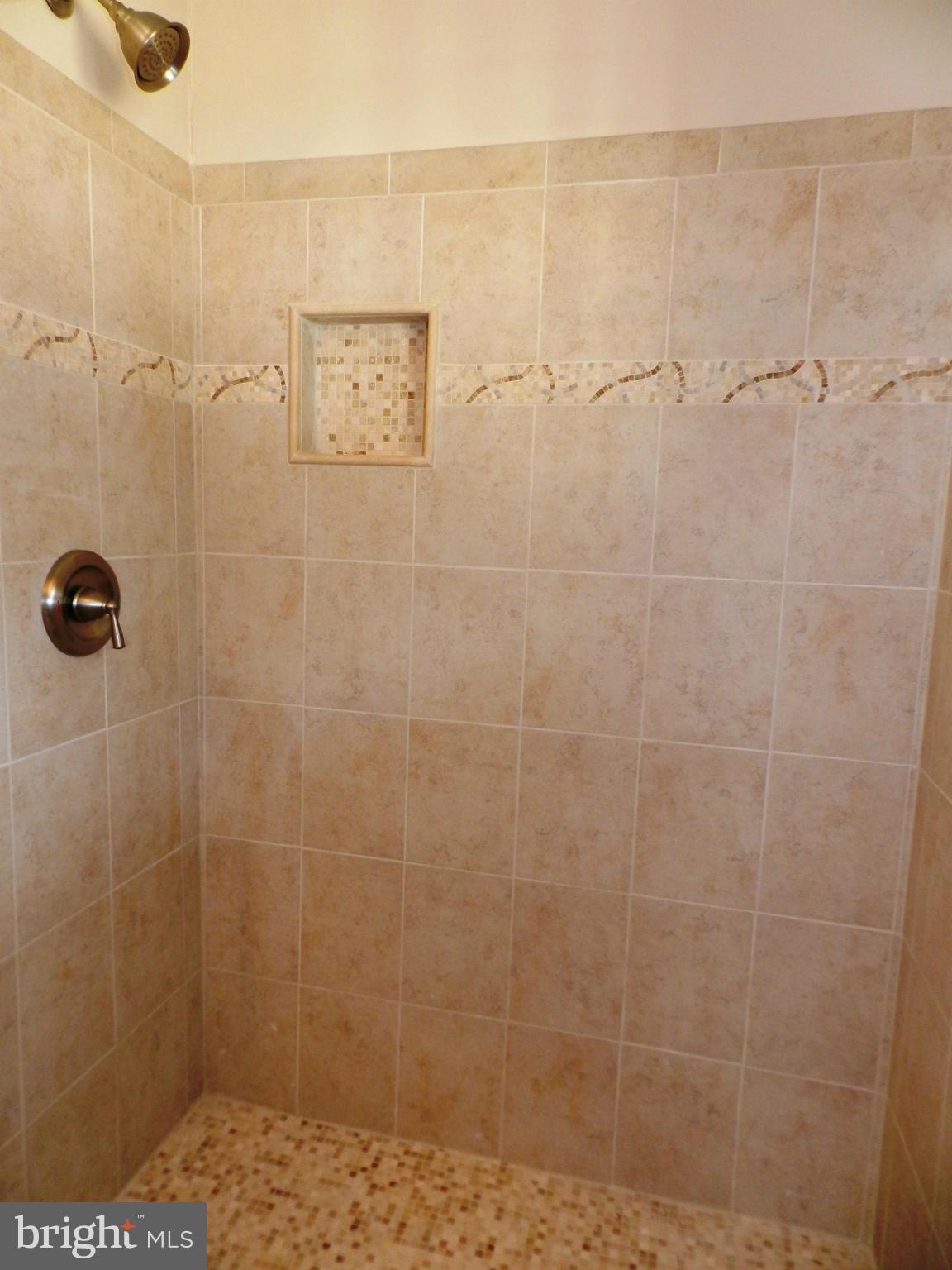 STERLING - Residential Lease