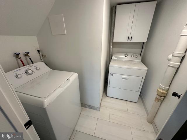 PINEWOOD LAKE - Residential Lease