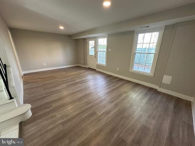 PINEWOOD LAKE - Residential Lease