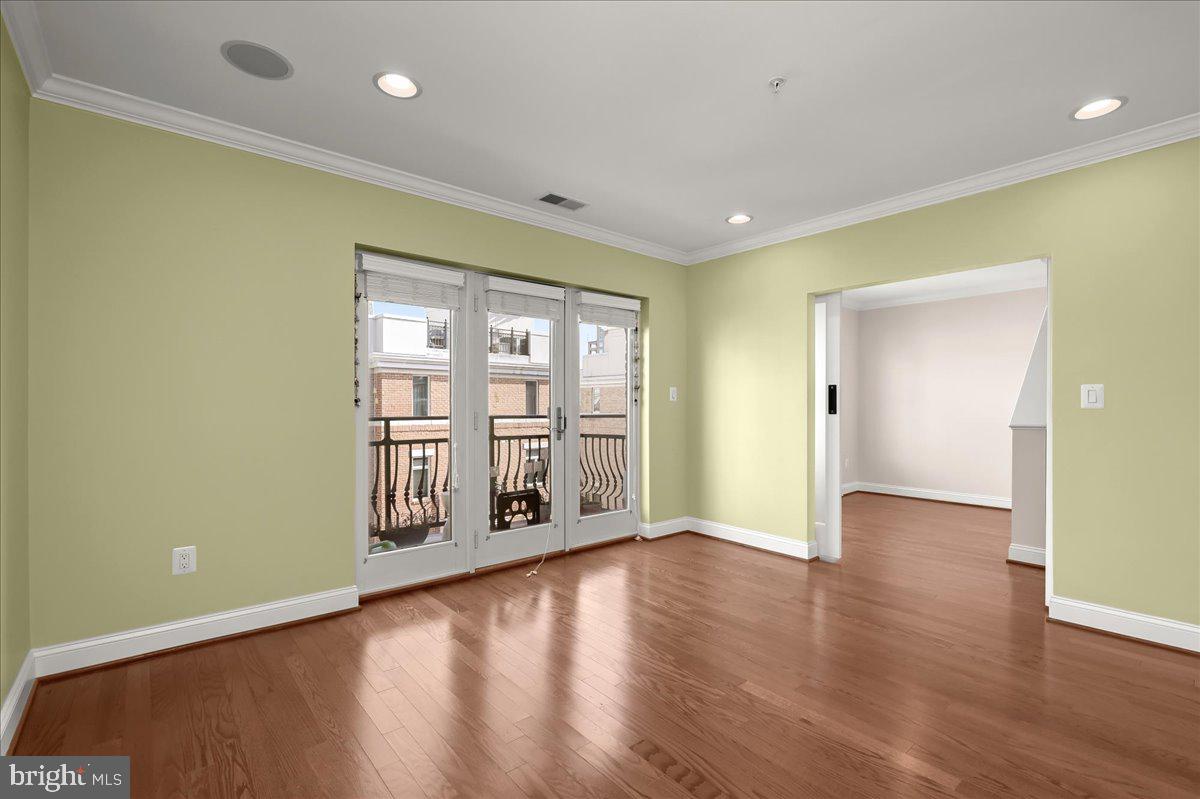 PIER HOMES AT HARBORVIEW - Residential Lease