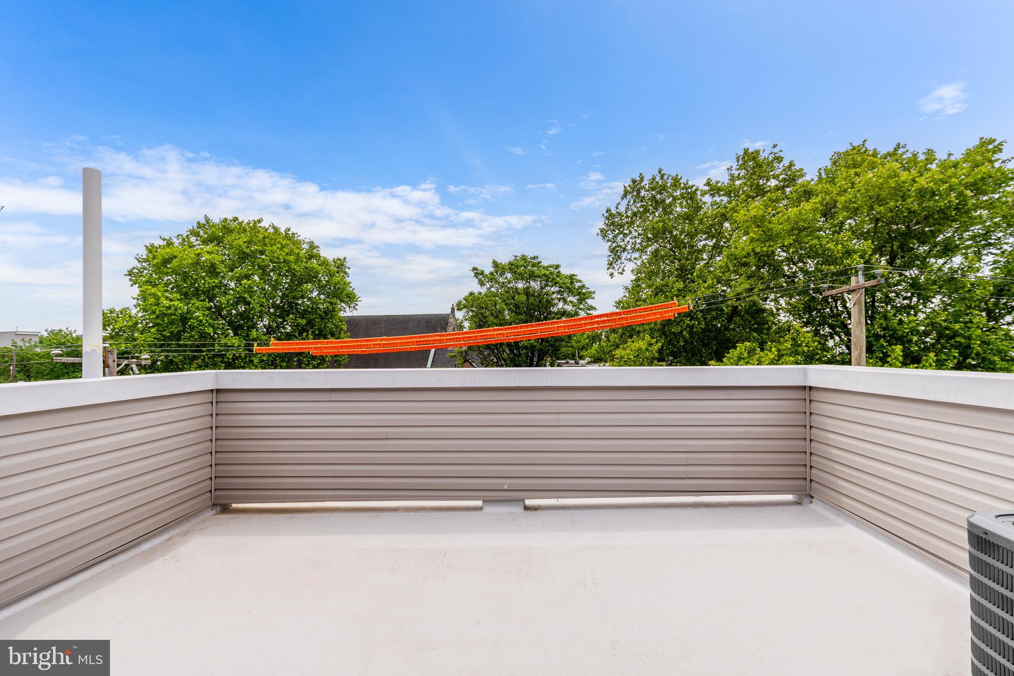 BELMONT - Commercial Sale