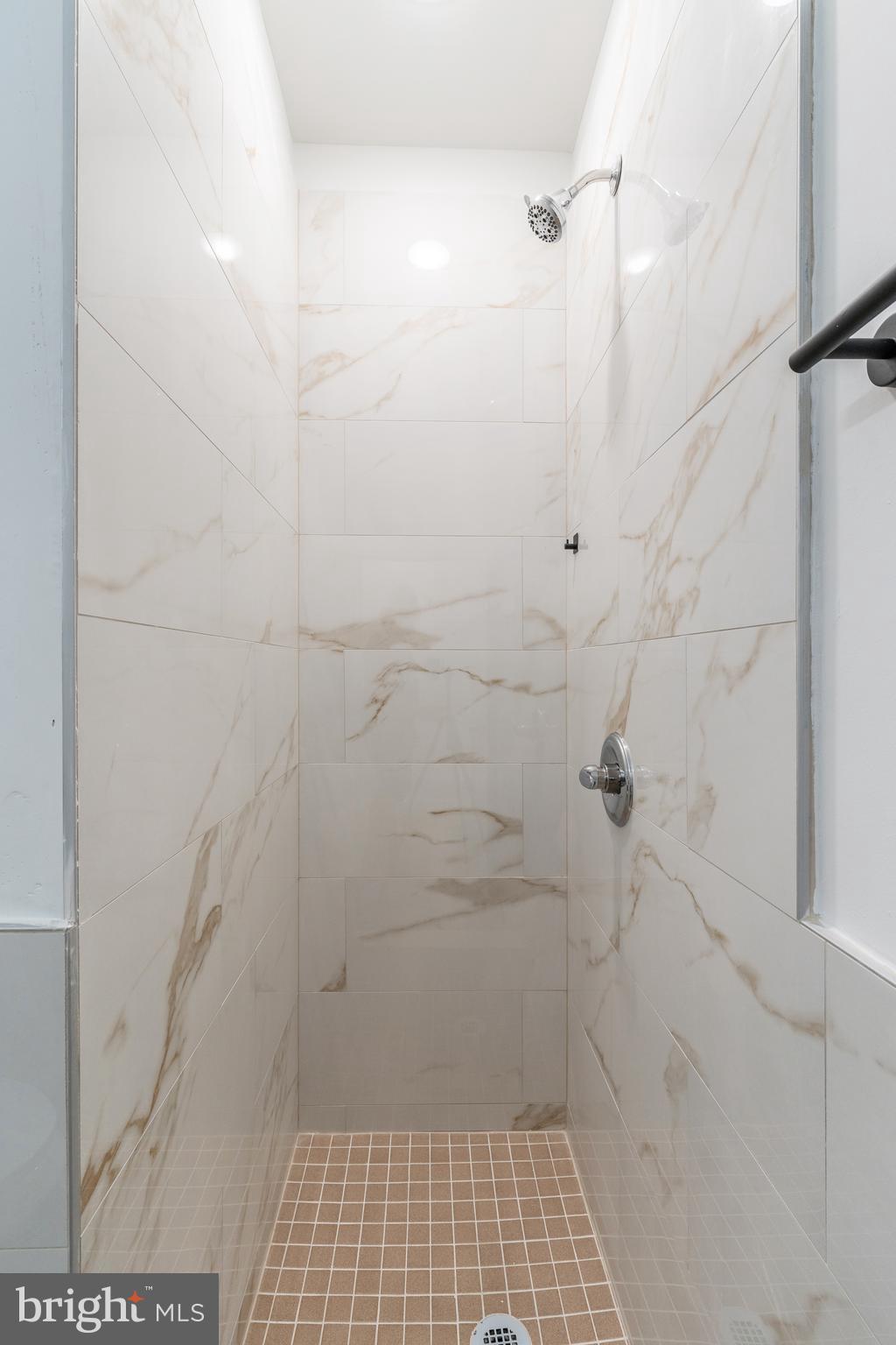 BELMONT - Commercial Sale