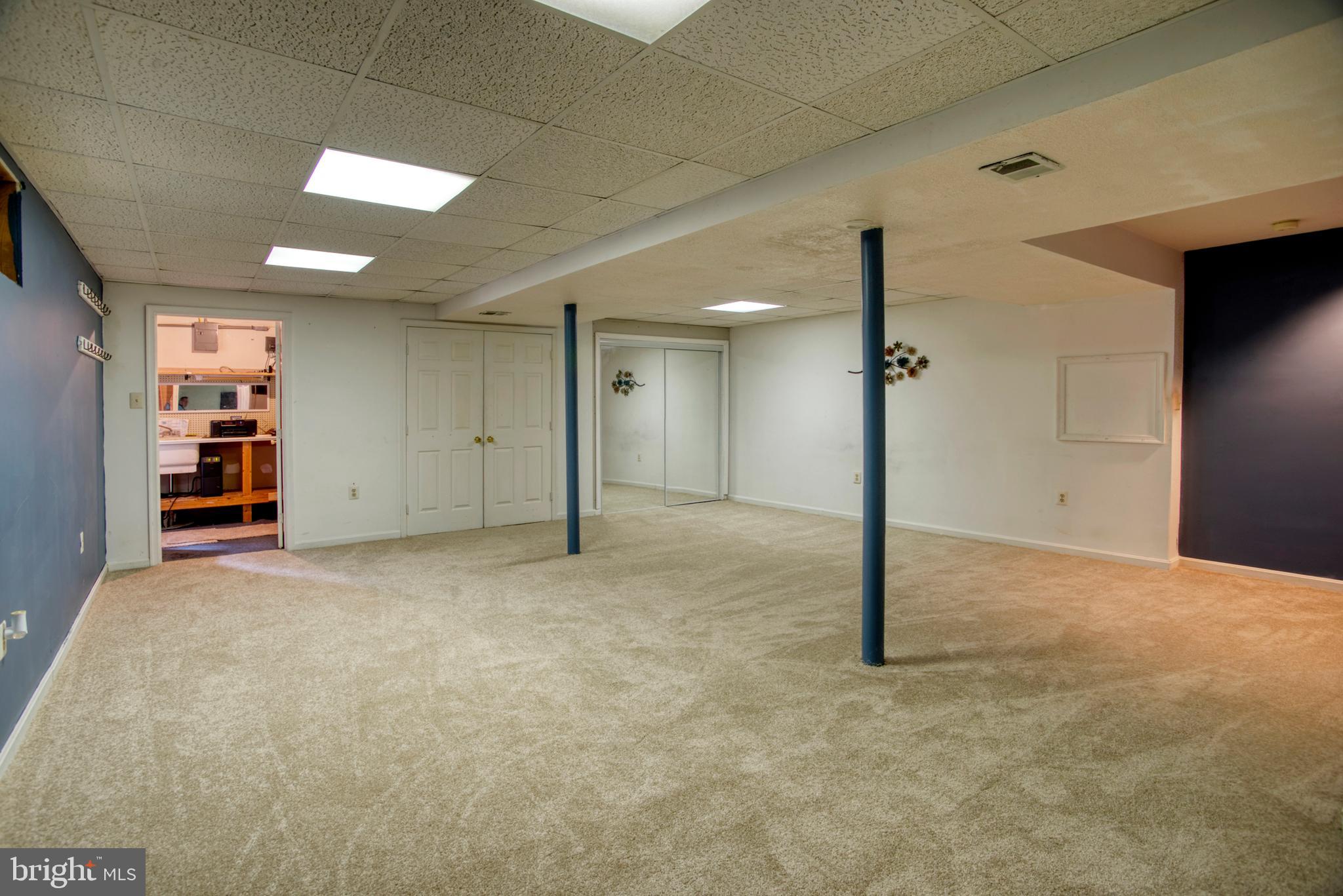 WHITE OAK VILLAGE - Residential