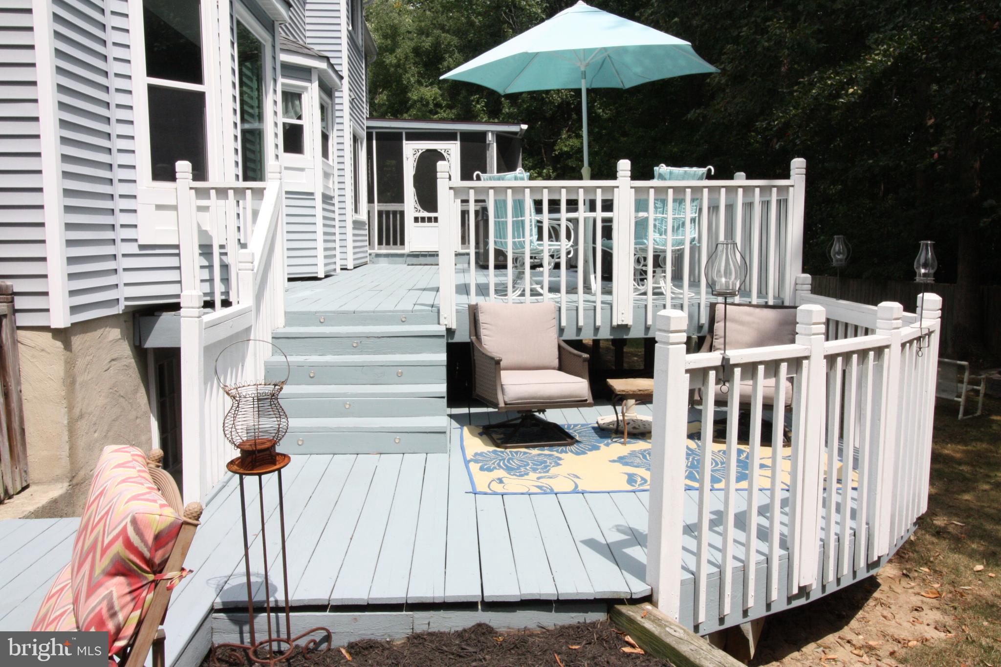 WHITE OAK VILLAGE - Residential