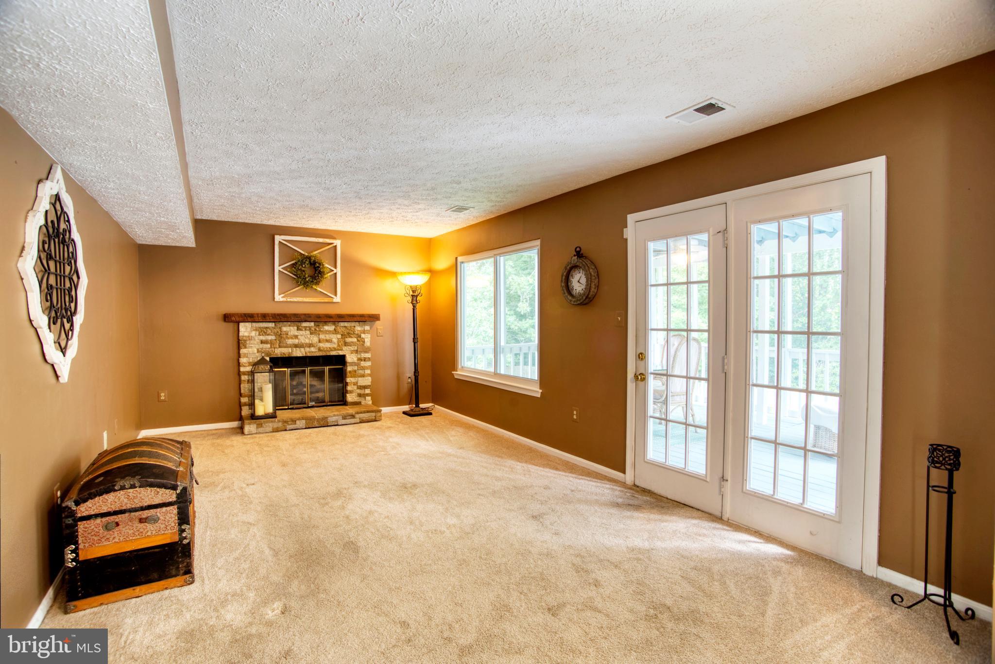 WHITE OAK VILLAGE - Residential