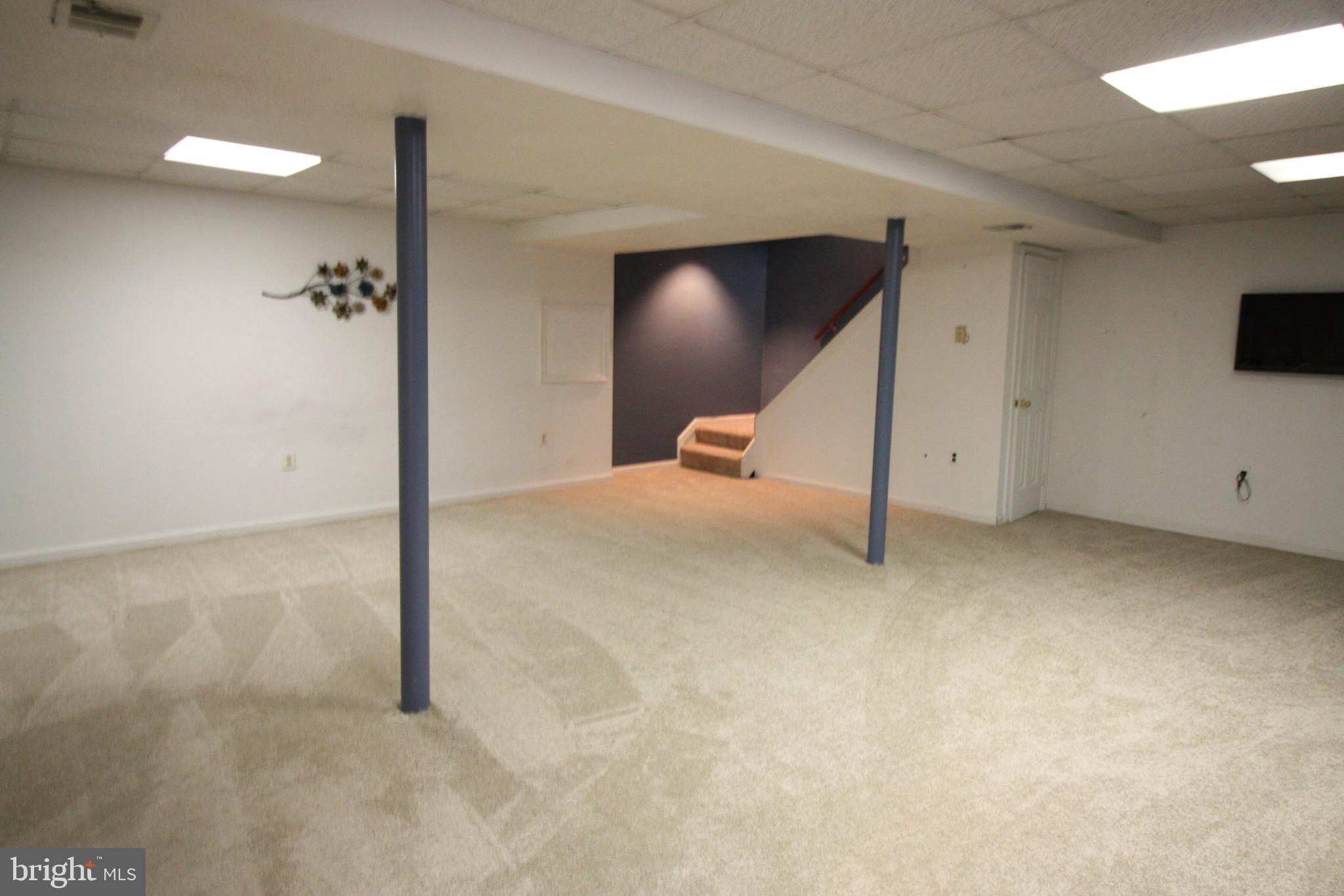 WHITE OAK VILLAGE - Residential