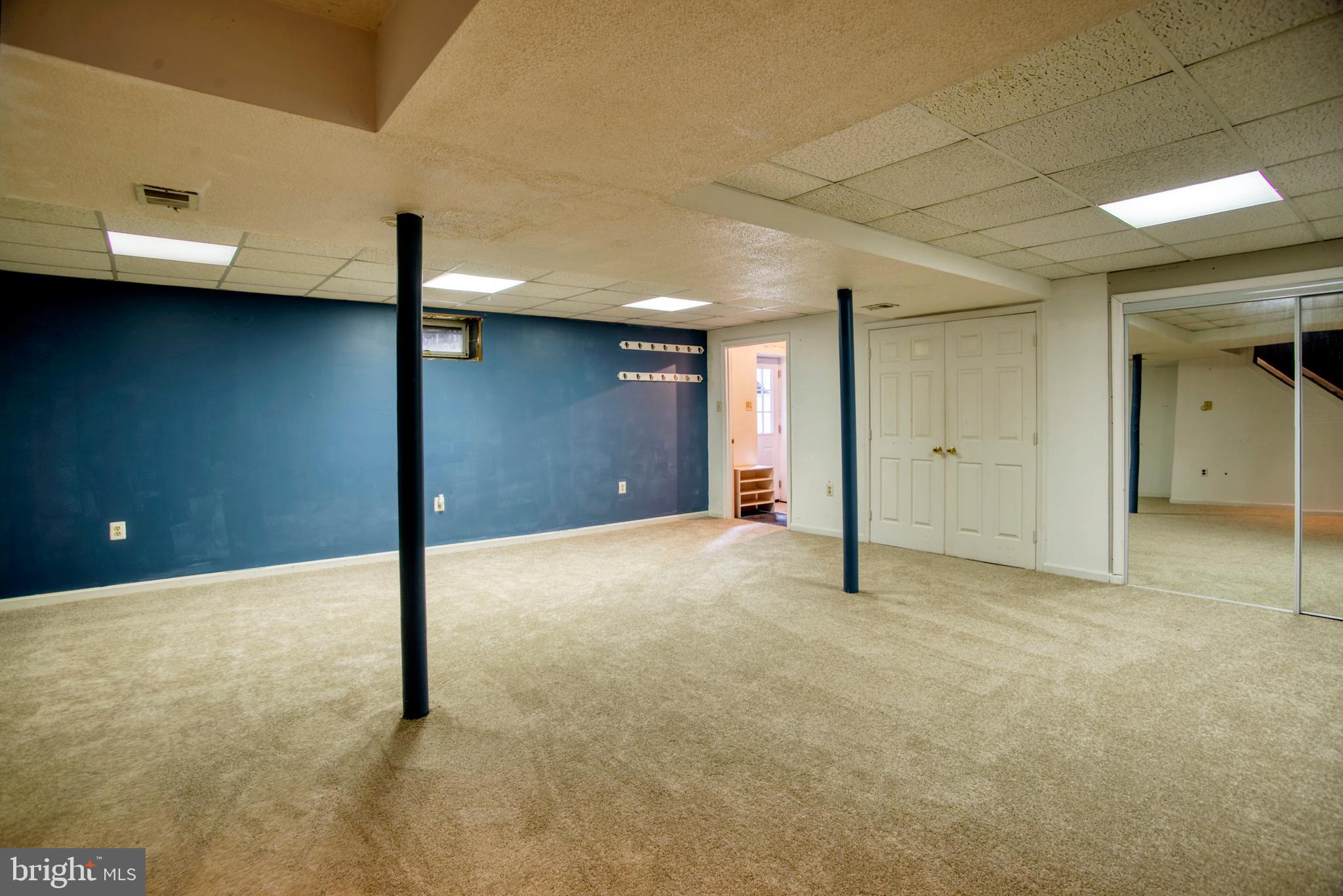 WHITE OAK VILLAGE - Residential