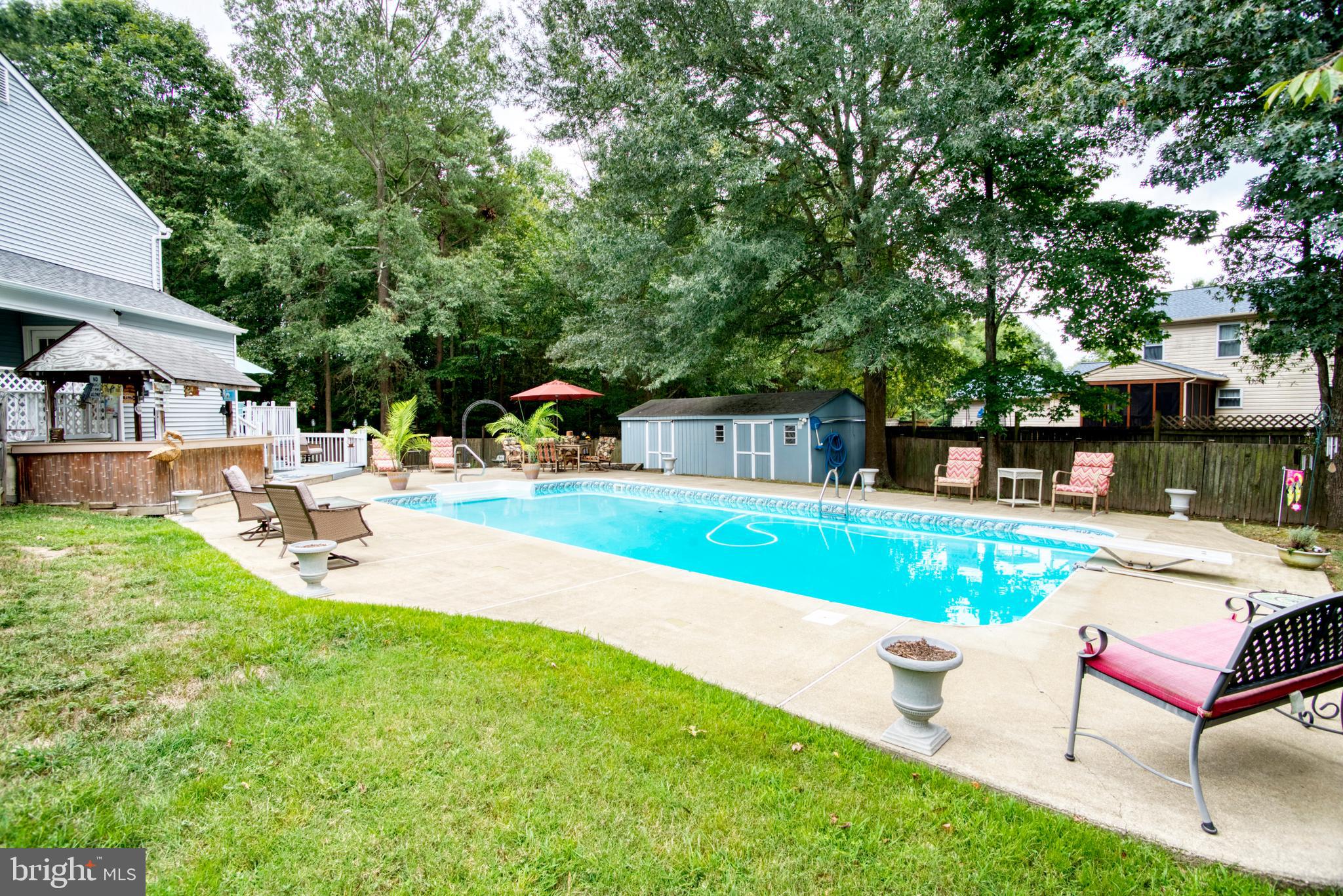 WHITE OAK VILLAGE - Residential