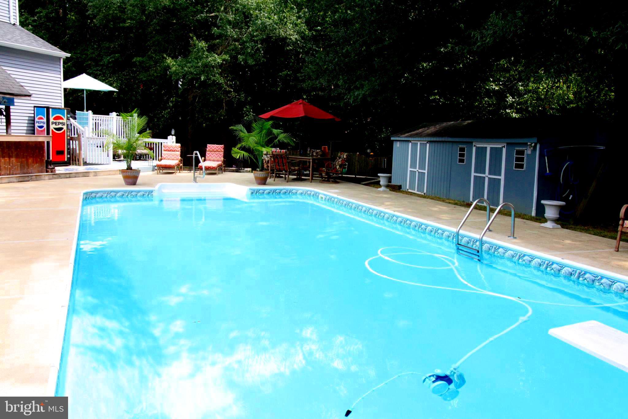 WHITE OAK VILLAGE - Residential