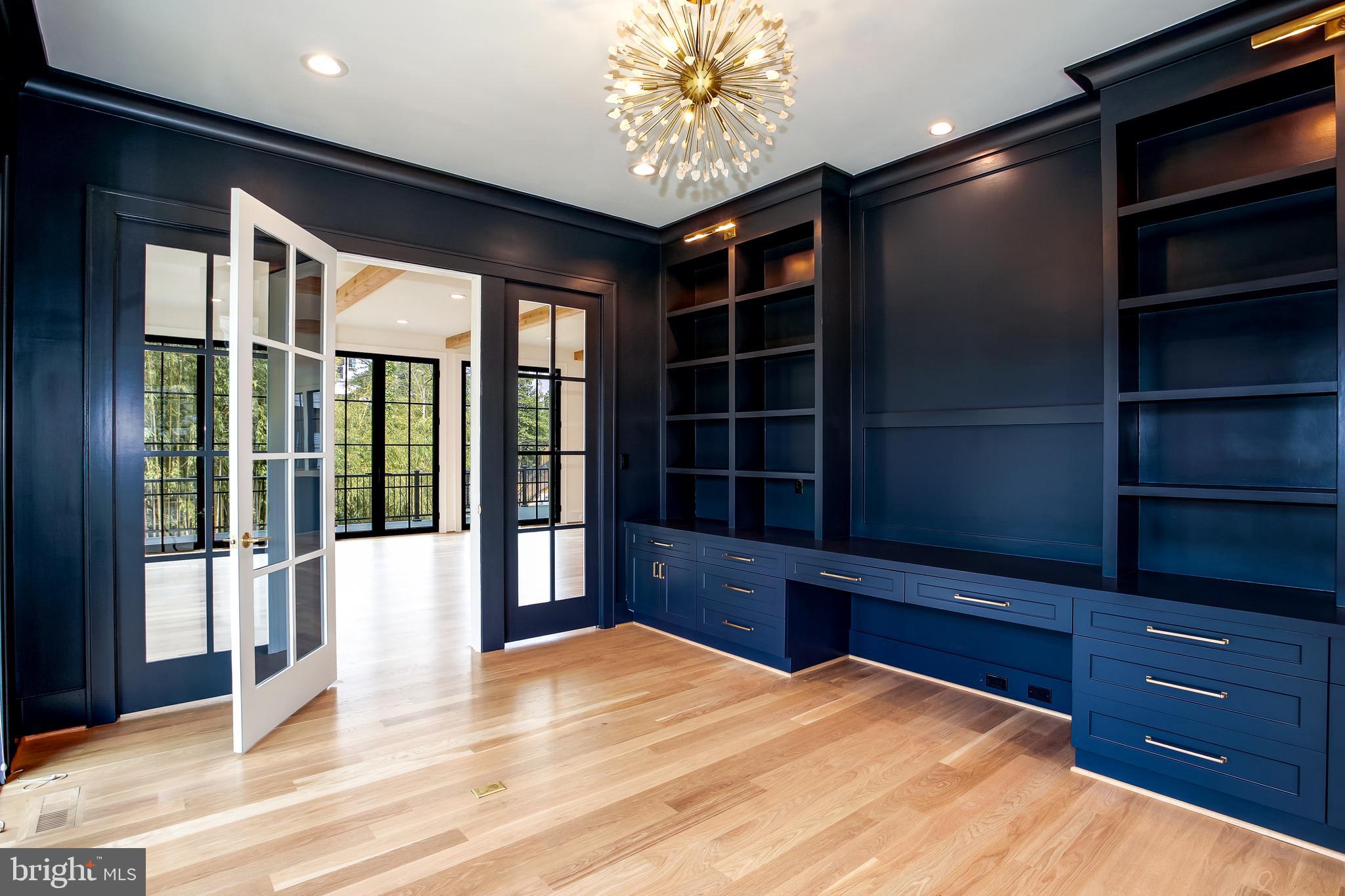 WOODHAVEN - Residential