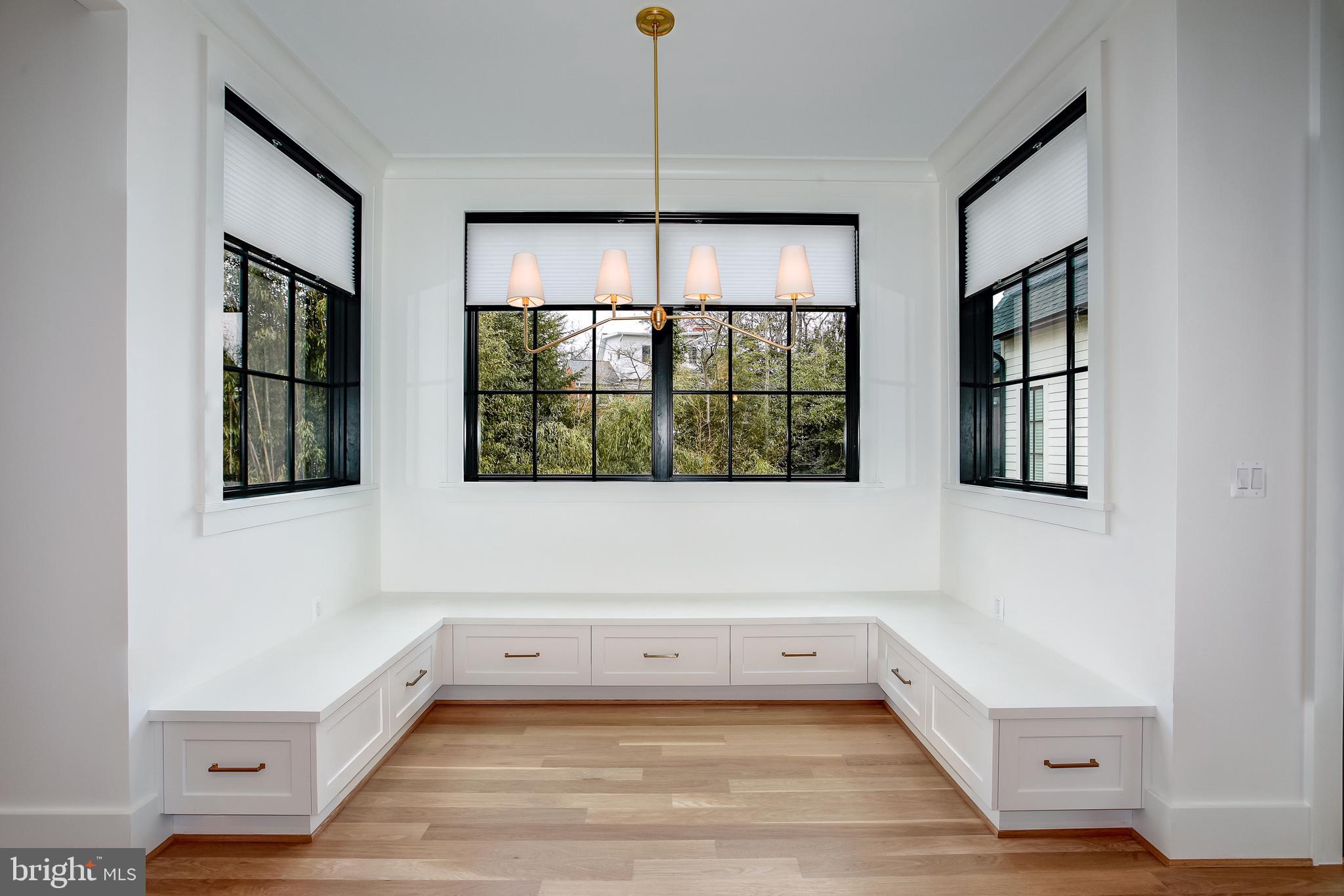 WOODHAVEN - Residential