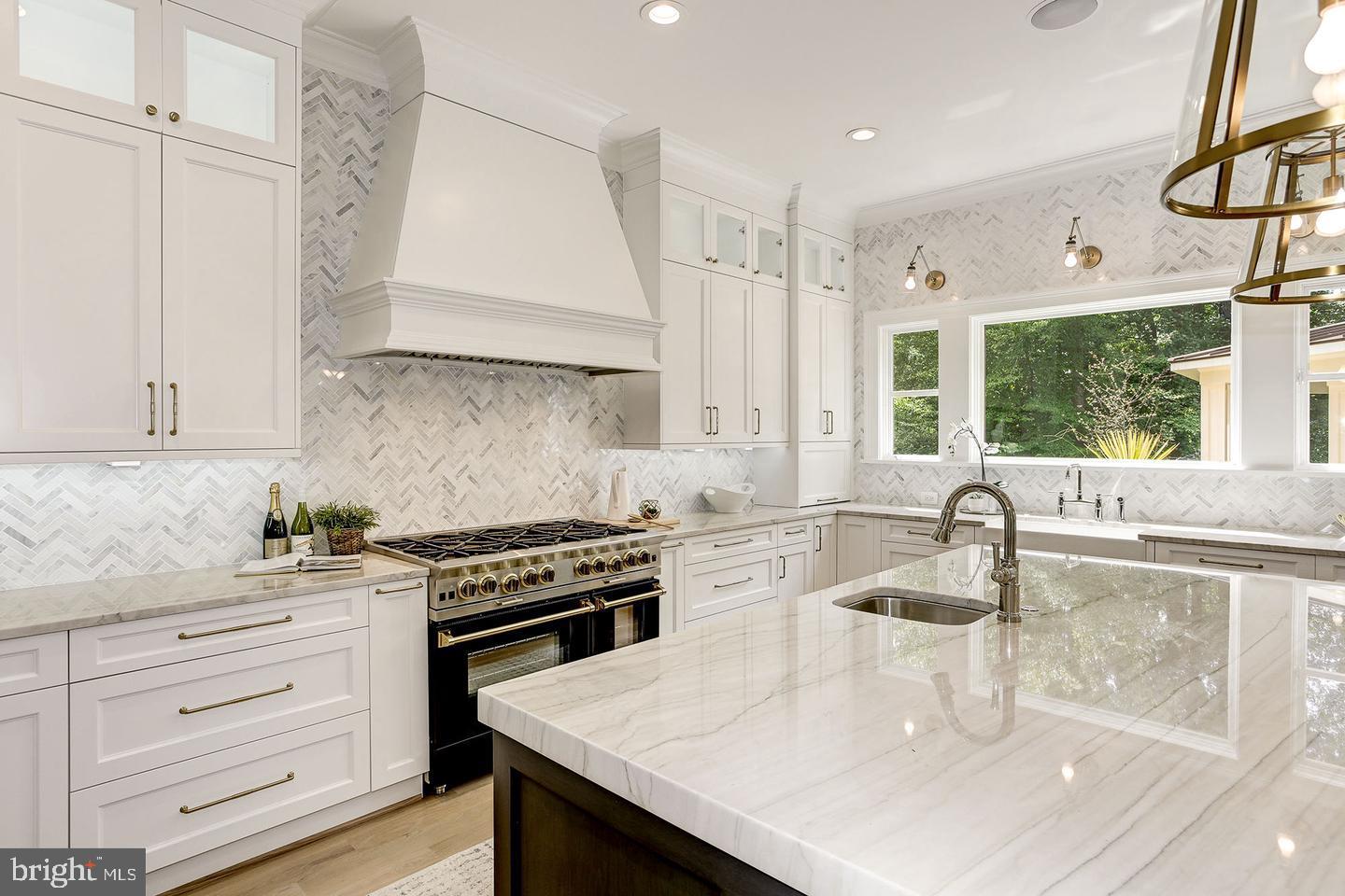 WOODHAVEN - Residential