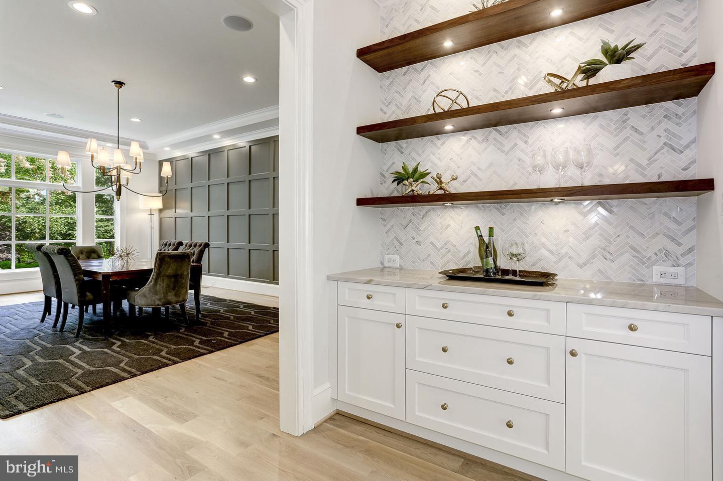 WOODHAVEN - Residential