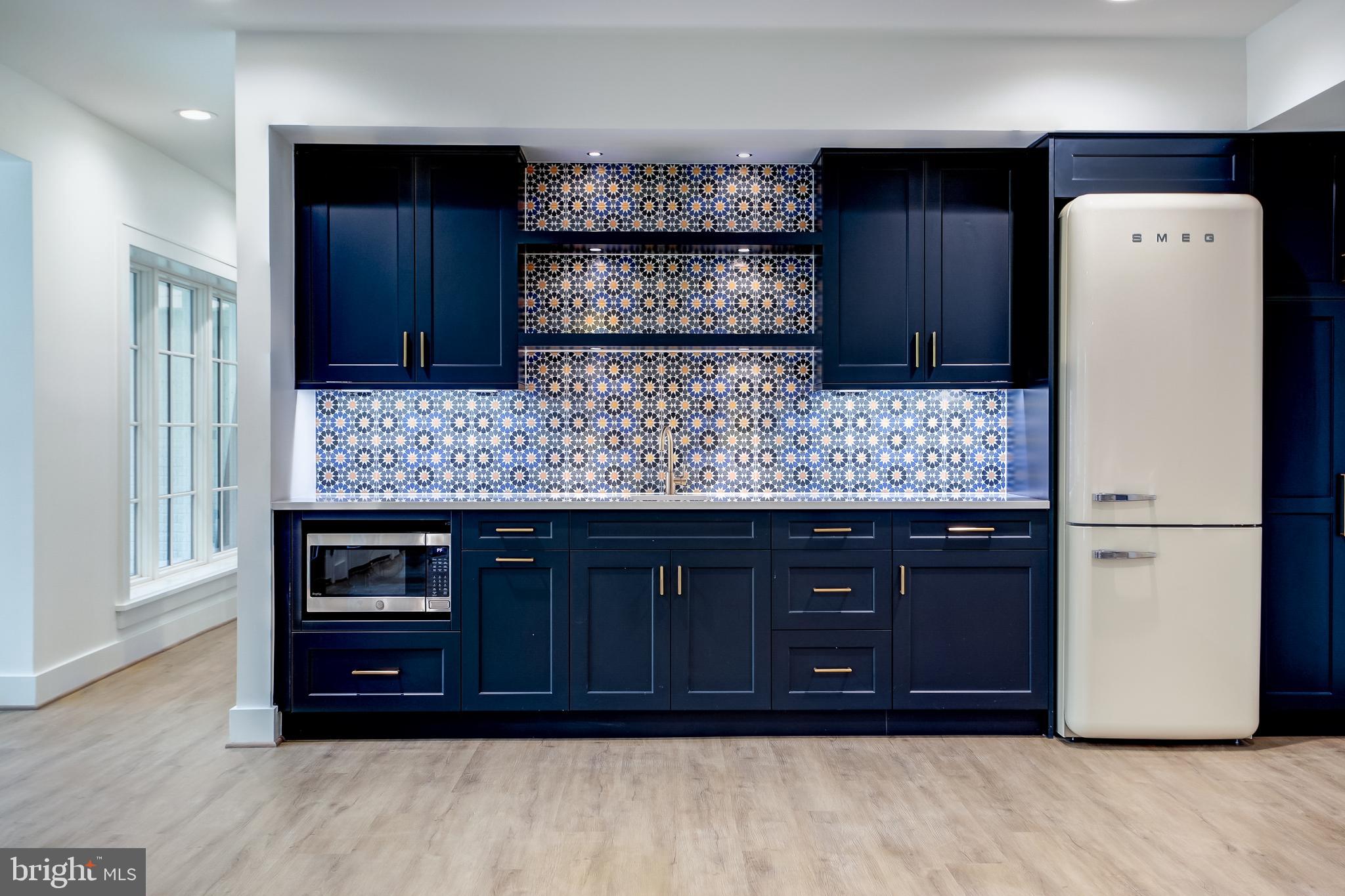 WOODHAVEN - Residential