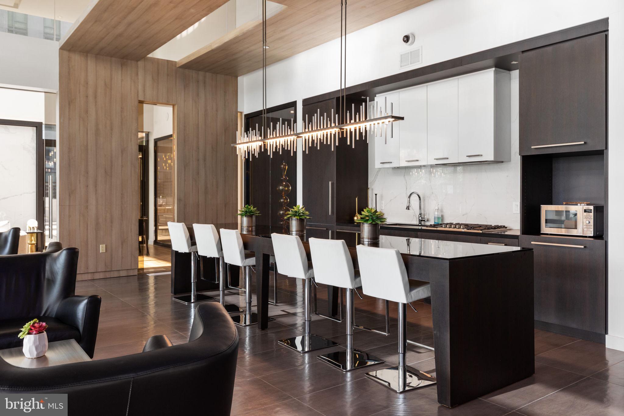 THE VERSE CONDO - Residential