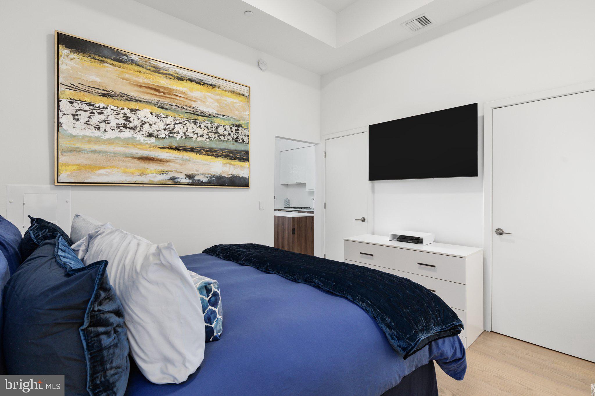 THE VERSE CONDO - Residential