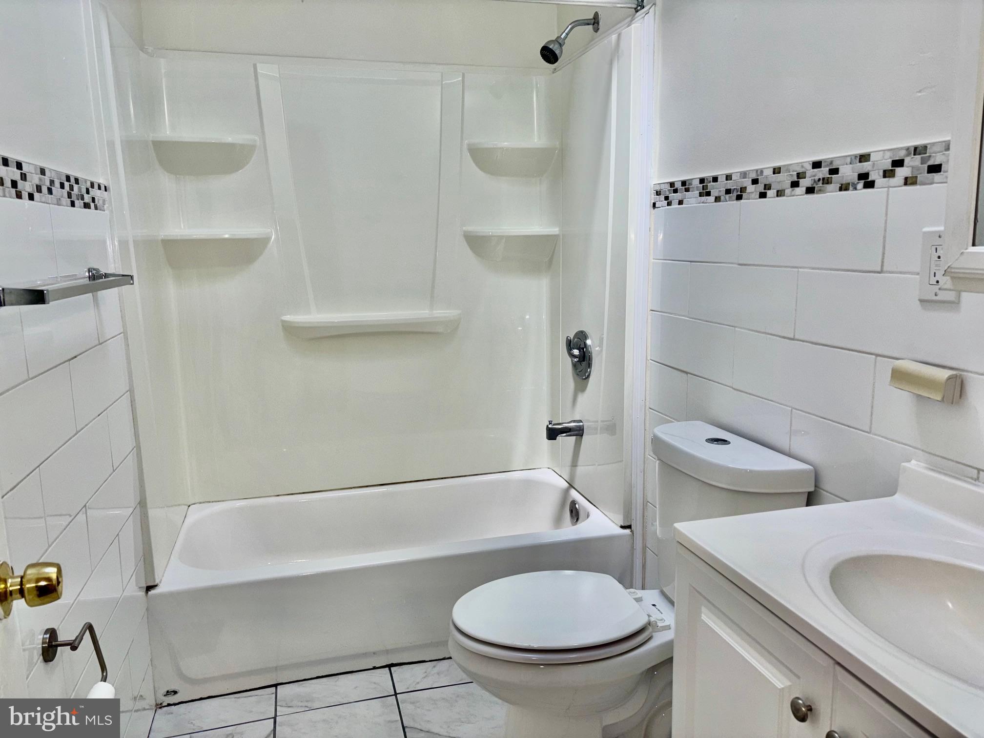 COBBS CREEK - Residential Lease