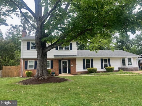 Photo of 10008 Sudley Manor Drive, MANASSAS, VA 20109 (MLS # VAPW2123916)