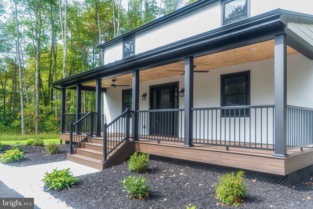 Photo of 933 Forrest Road, SELLERSVILLE, PA 18960 (MLS # PABU2106174)