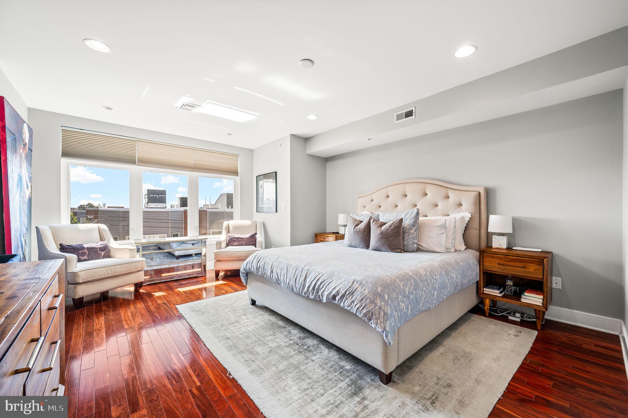 GRADUATE HOSPITAL - Residential