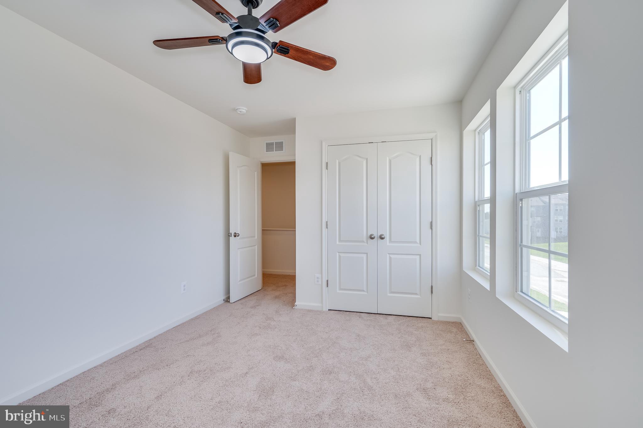 OVERLOOK AT RIVERSIDE - Residential Lease