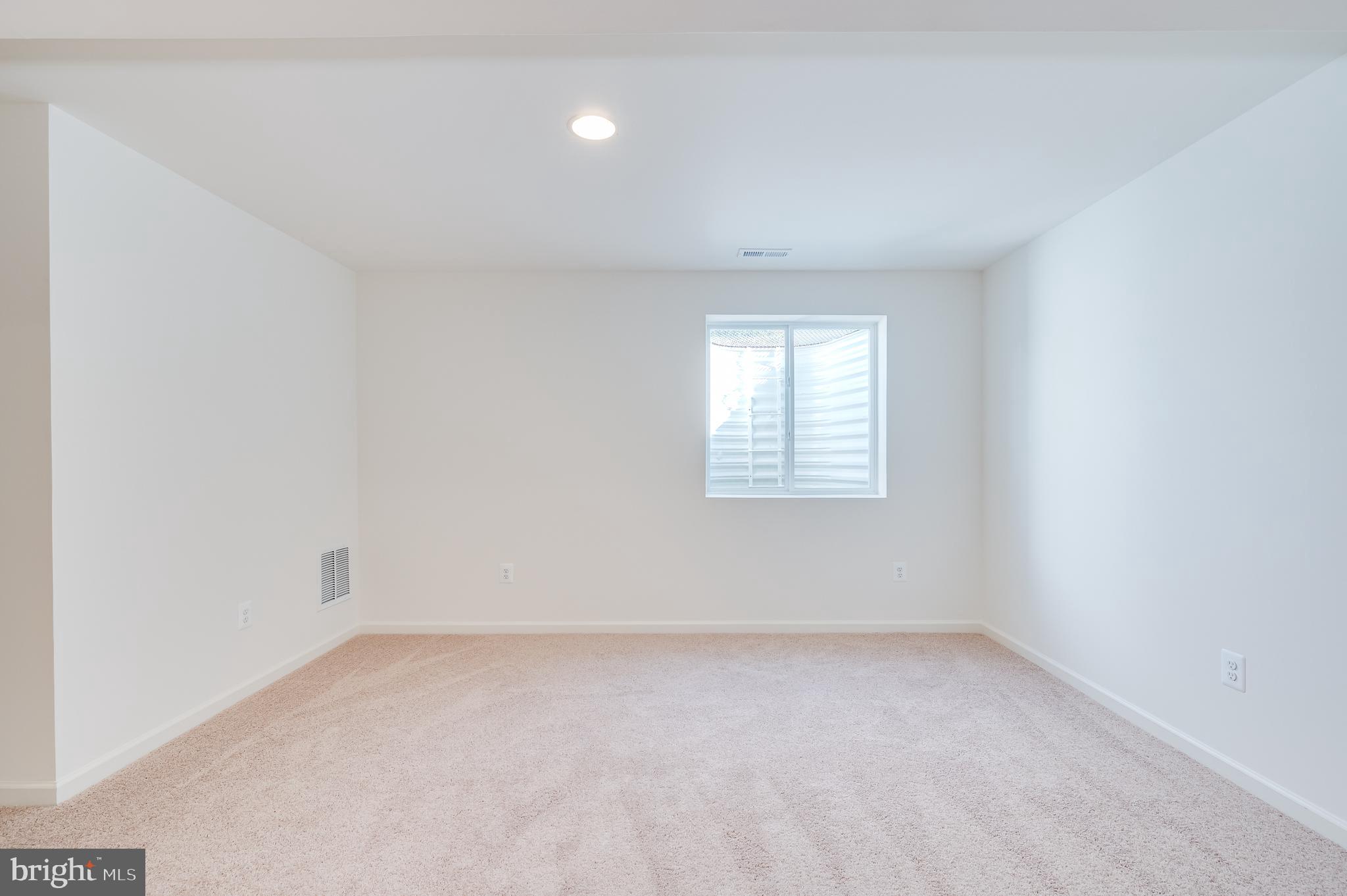 OVERLOOK AT RIVERSIDE - Residential Lease