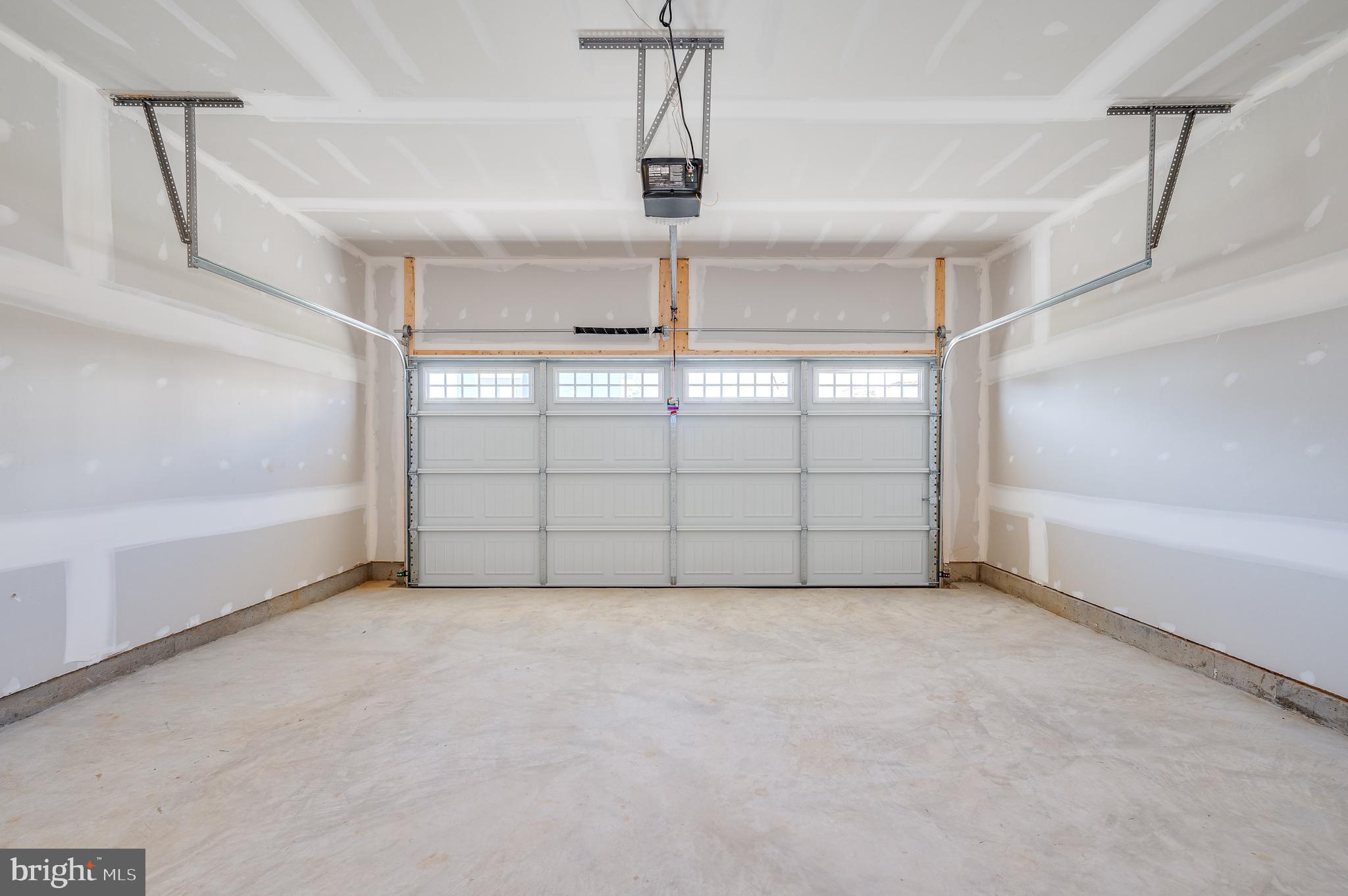 OVERLOOK AT RIVERSIDE - Residential Lease