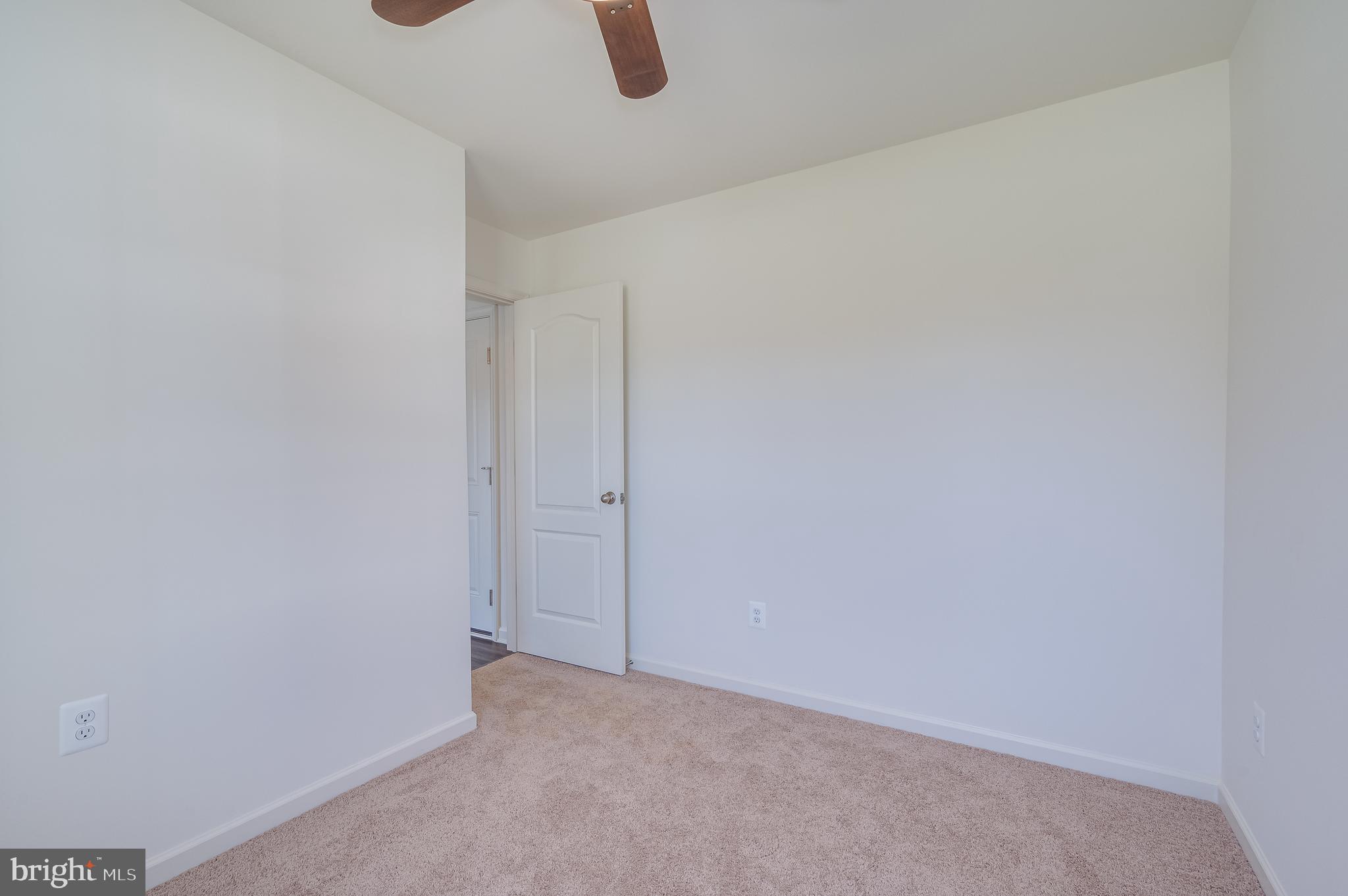 OVERLOOK AT RIVERSIDE - Residential Lease