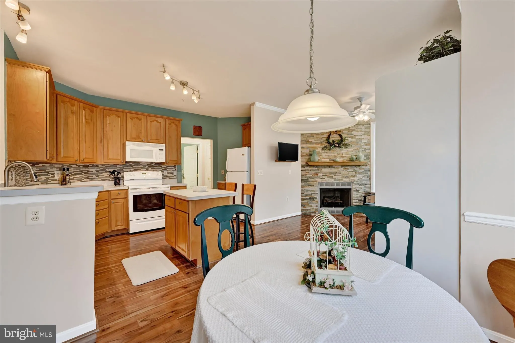 Bel Air, Maryland 21015, United States, 2 Bedrooms Bedrooms, ,2 BathroomsBathrooms,Residential,Pending,26237