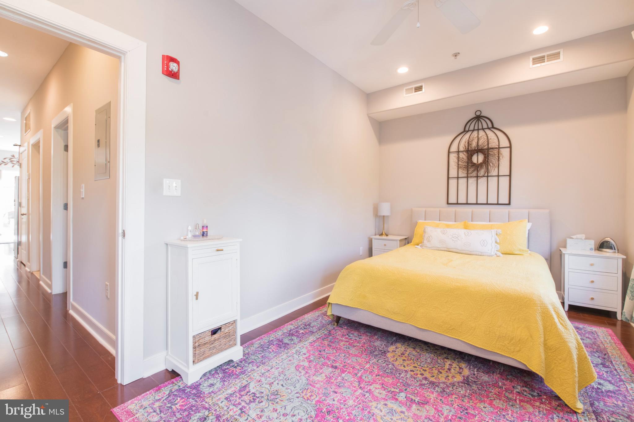 ART MUSEUM AREA - Residential